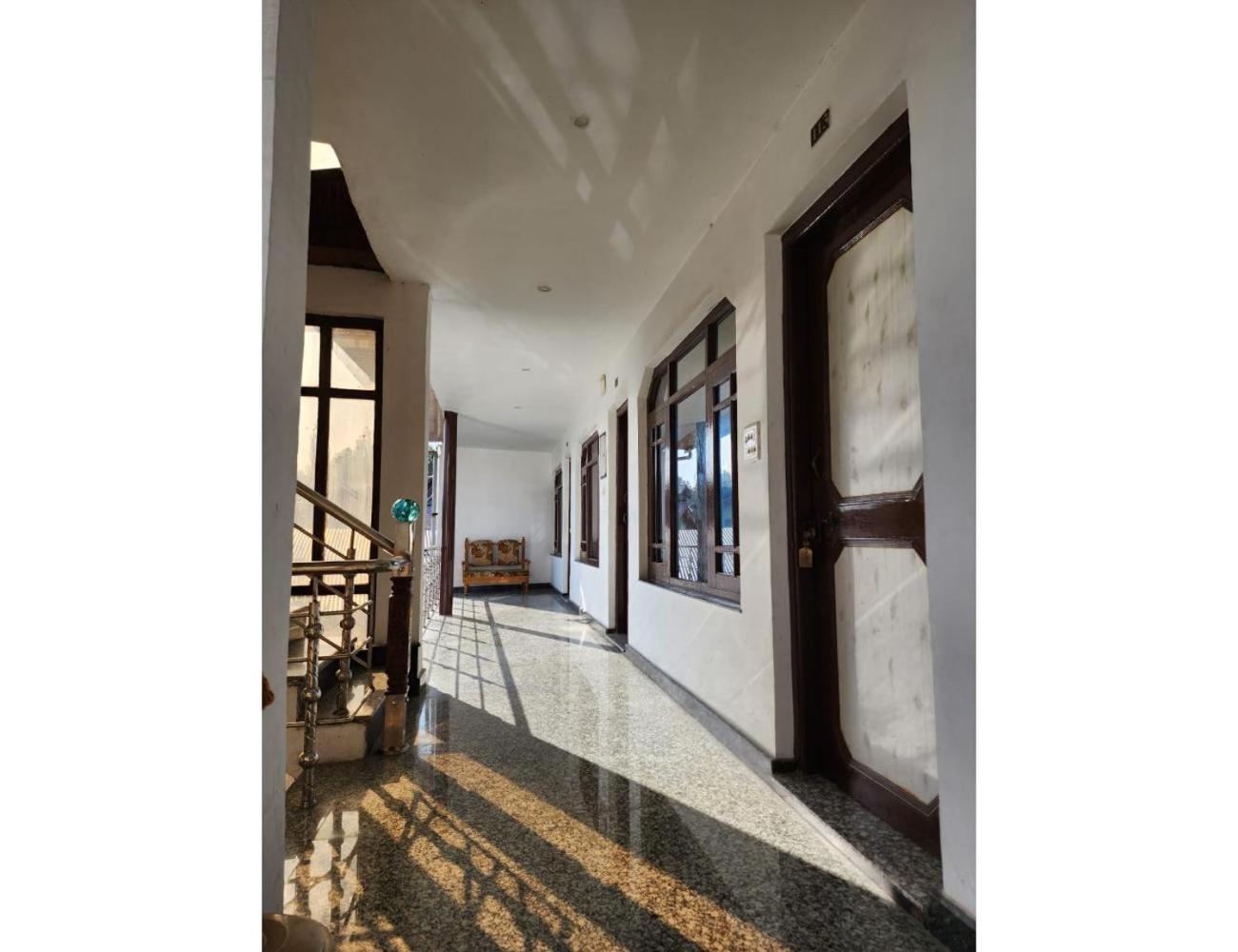 Hotel Junaid, Srinagar view 3