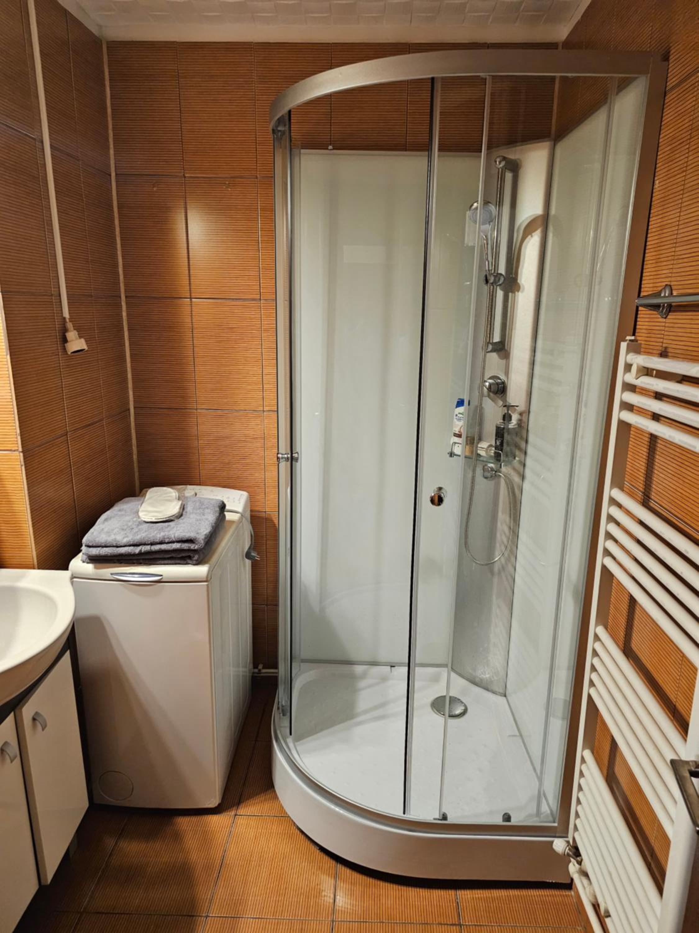 Garsoniera Dary Bloc G2str Mihai Bravu