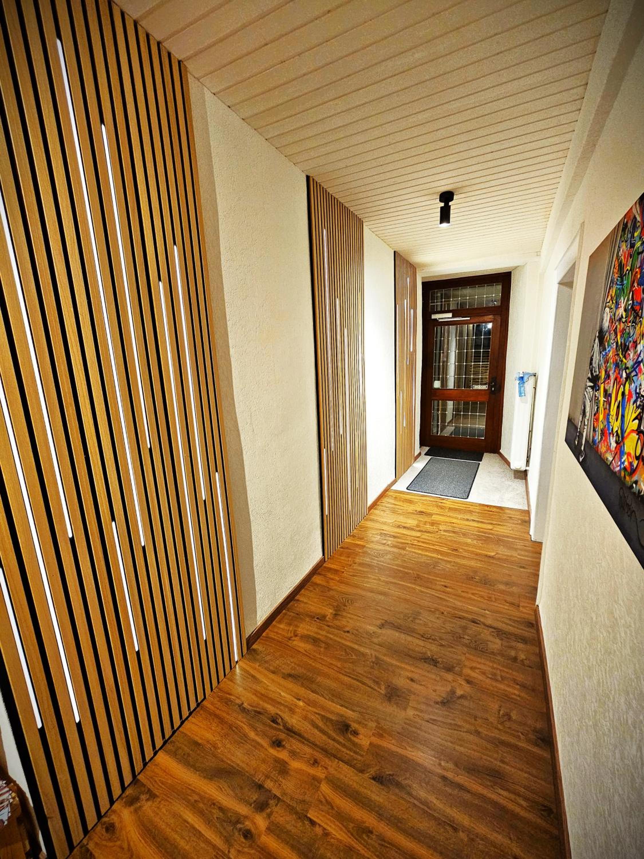 Longkamp Living Stilvolle Ferienwohnungen nahe Bernkastel-Kues, Disneyplus, Netflix, großer TV & Parkplatz