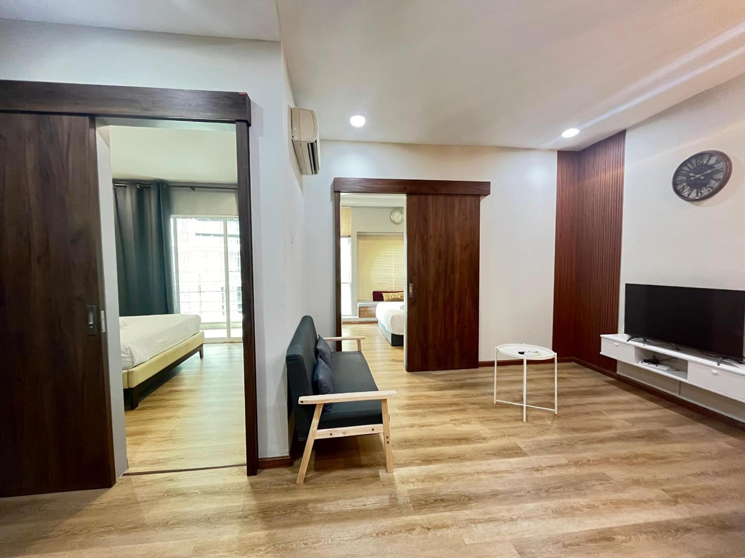 Parkview Service Apartment By Bonjour