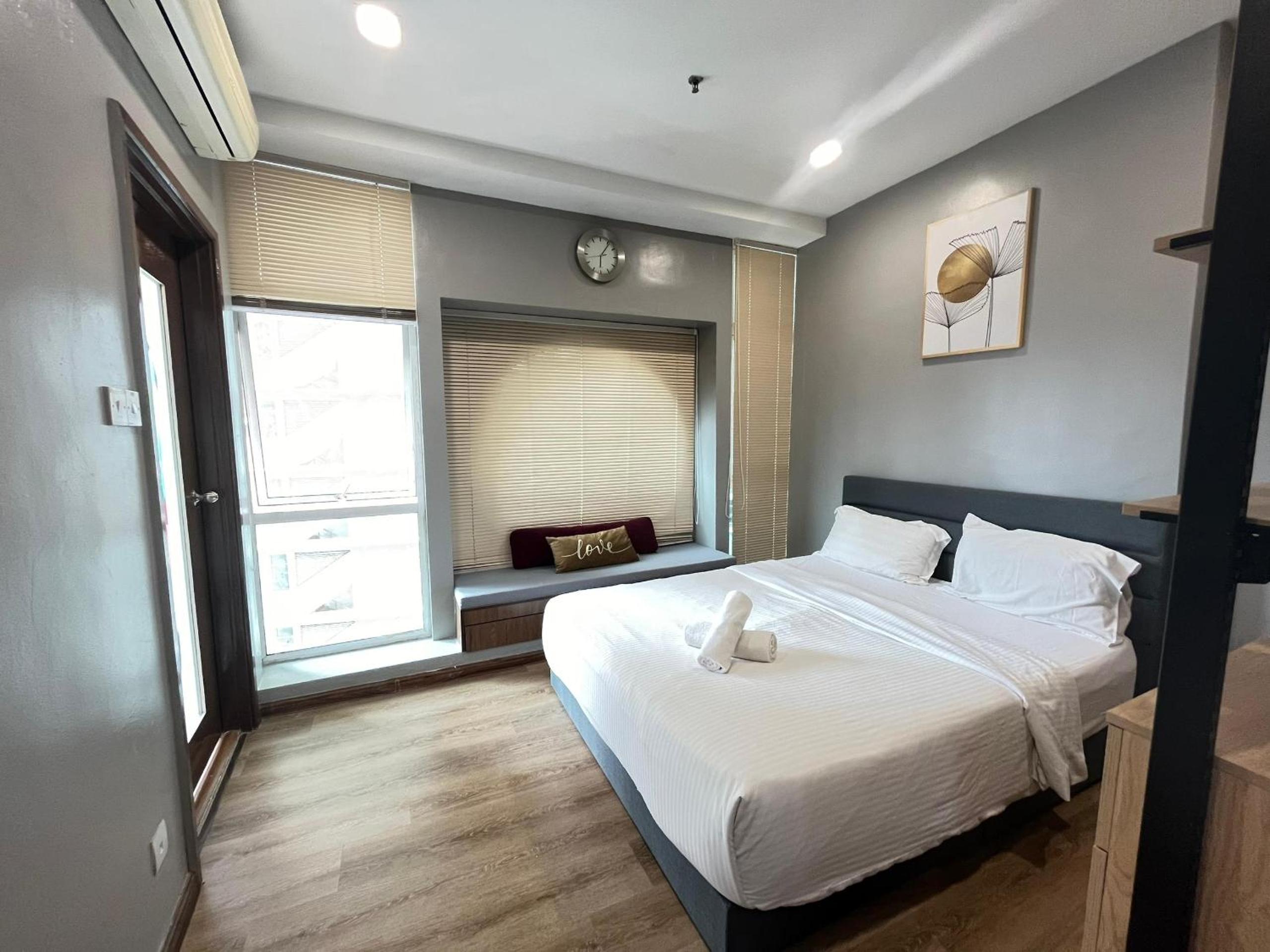 Parkview Service Apartment By Bonjour
