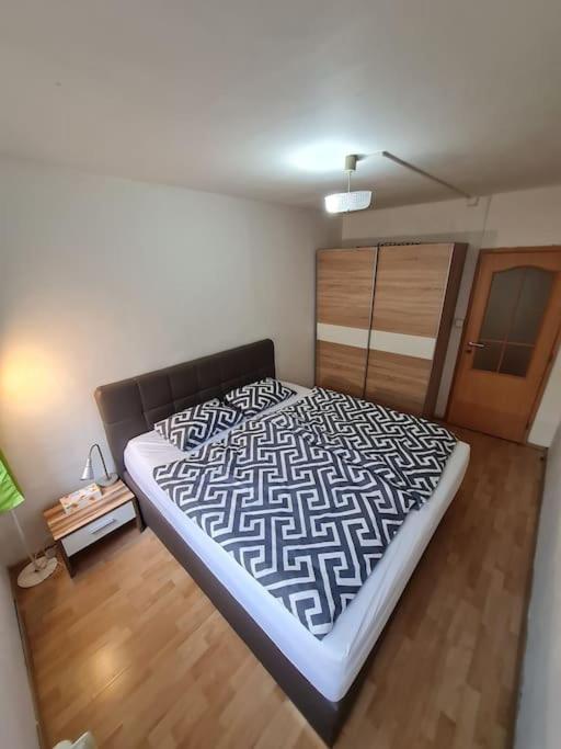 Linhs place