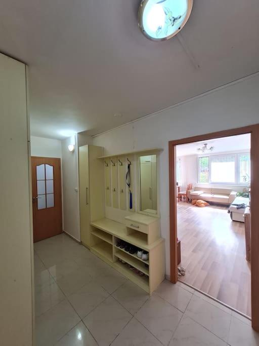 Linhs place
