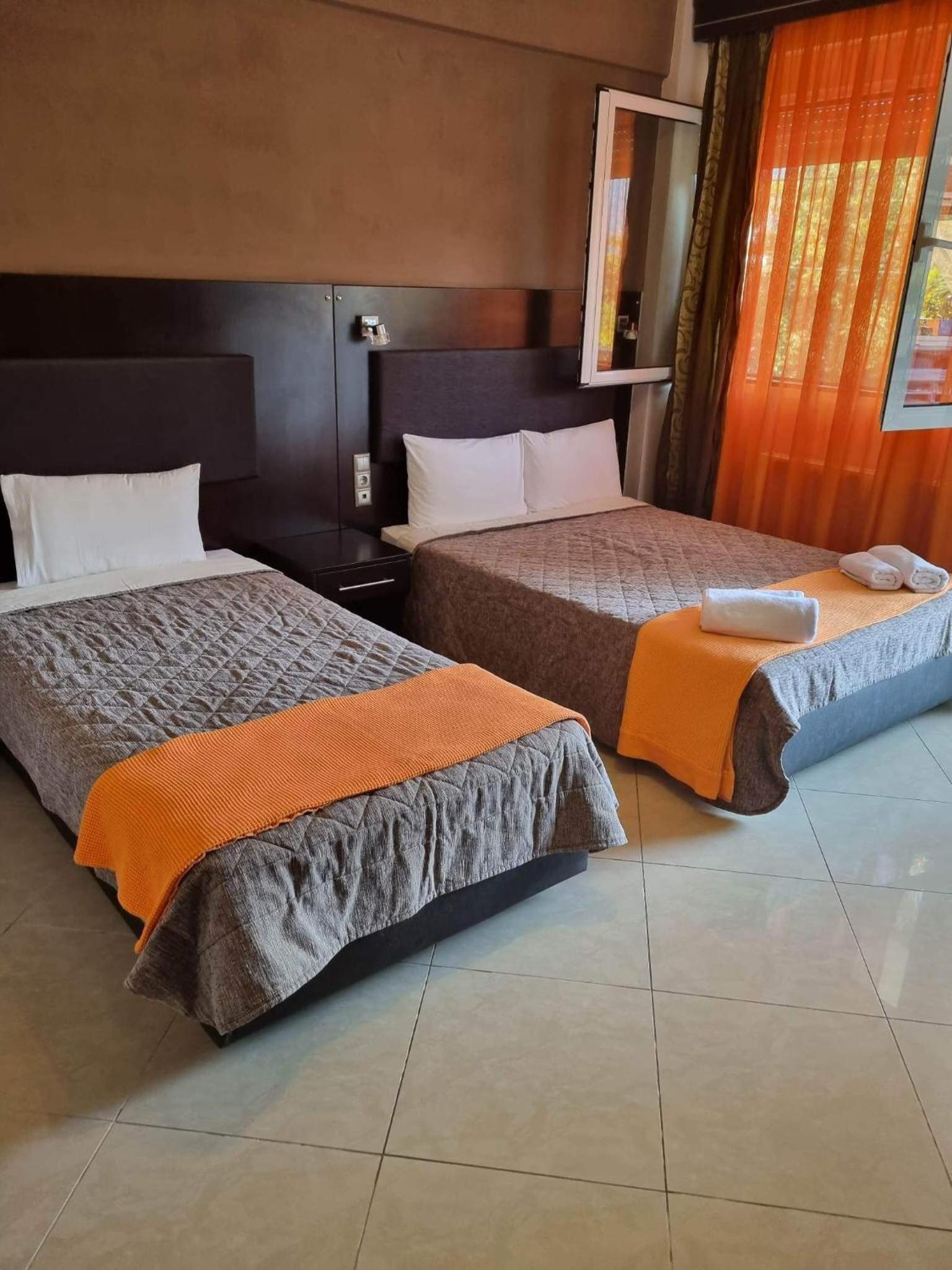 Family Rooms - Property Image 22