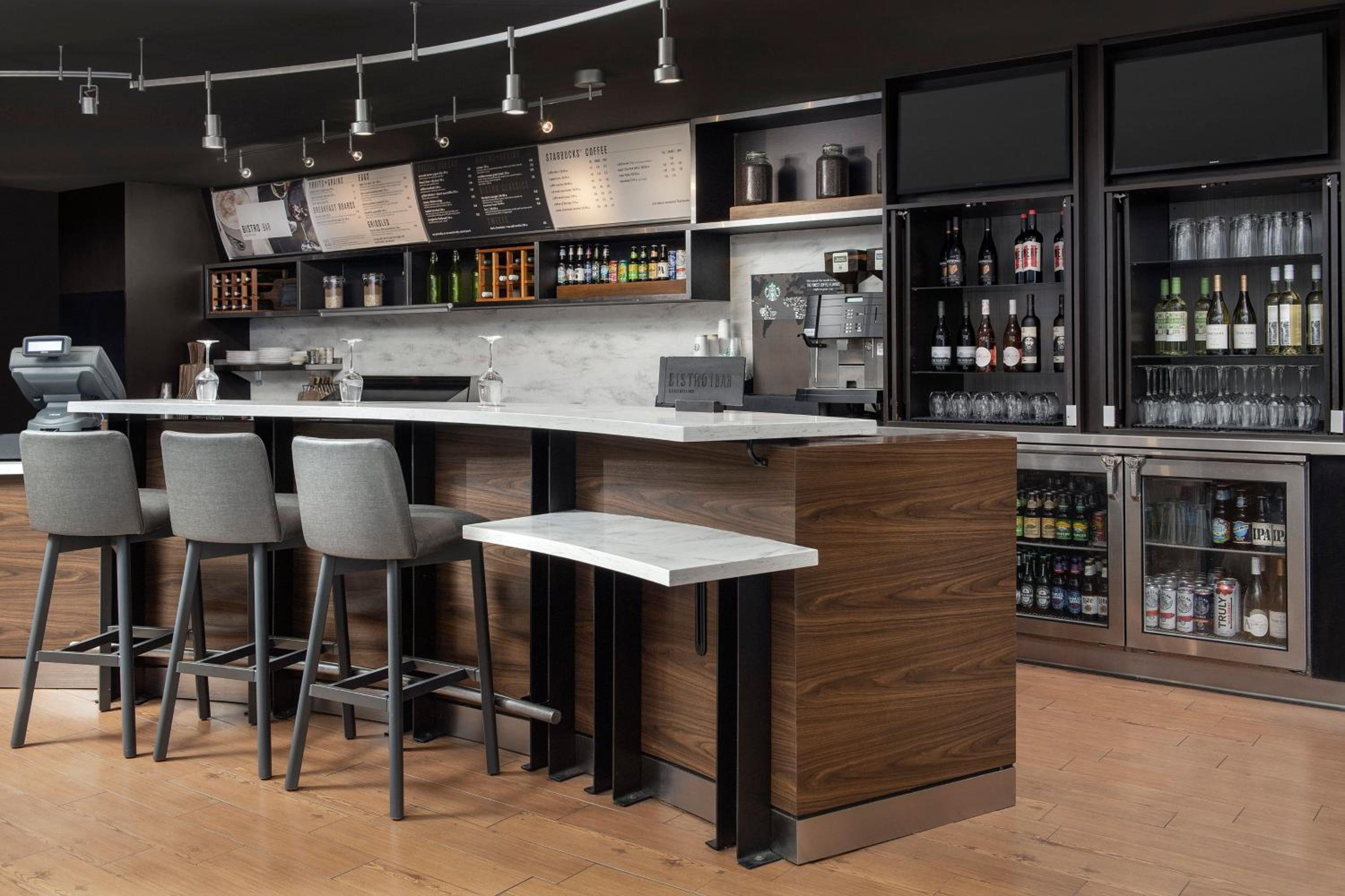 Chico Vacations - Courtyard Chico - Property Image 10