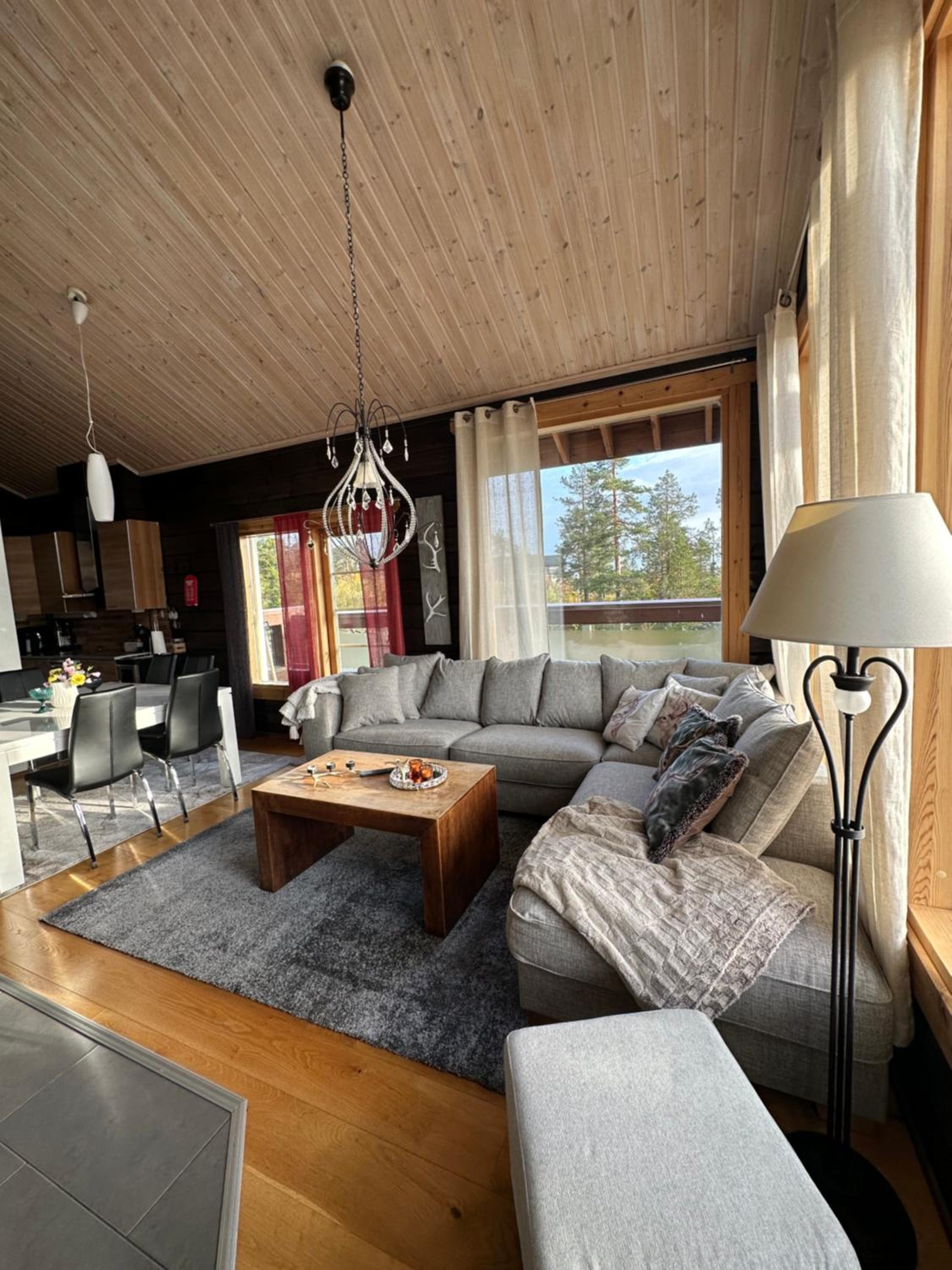 Villa Utsuntuisku view 5