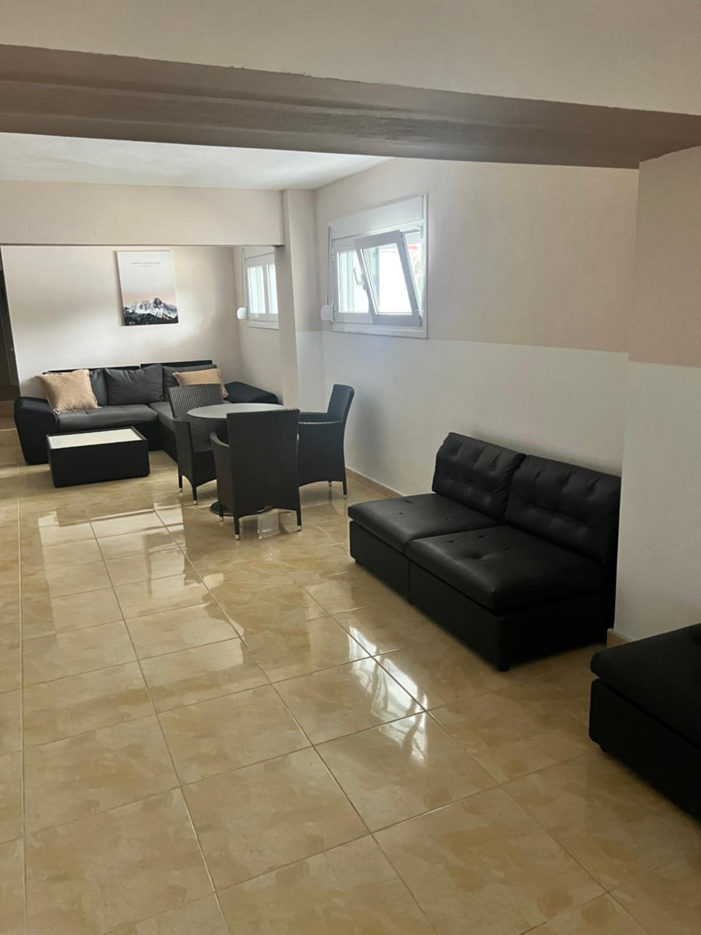 Family Rooms - Property Image 11