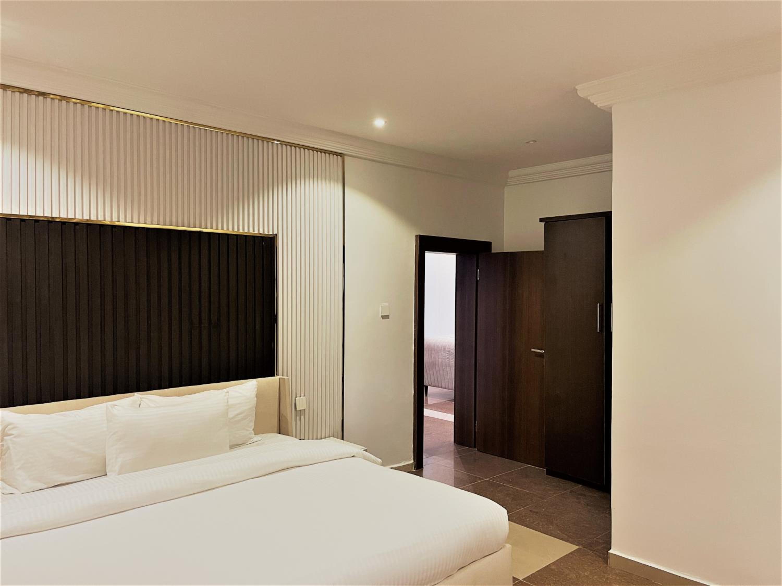 Imperio Apartments view 4