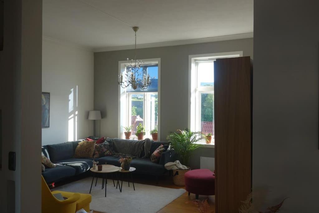Sentral og stilfull leilighet