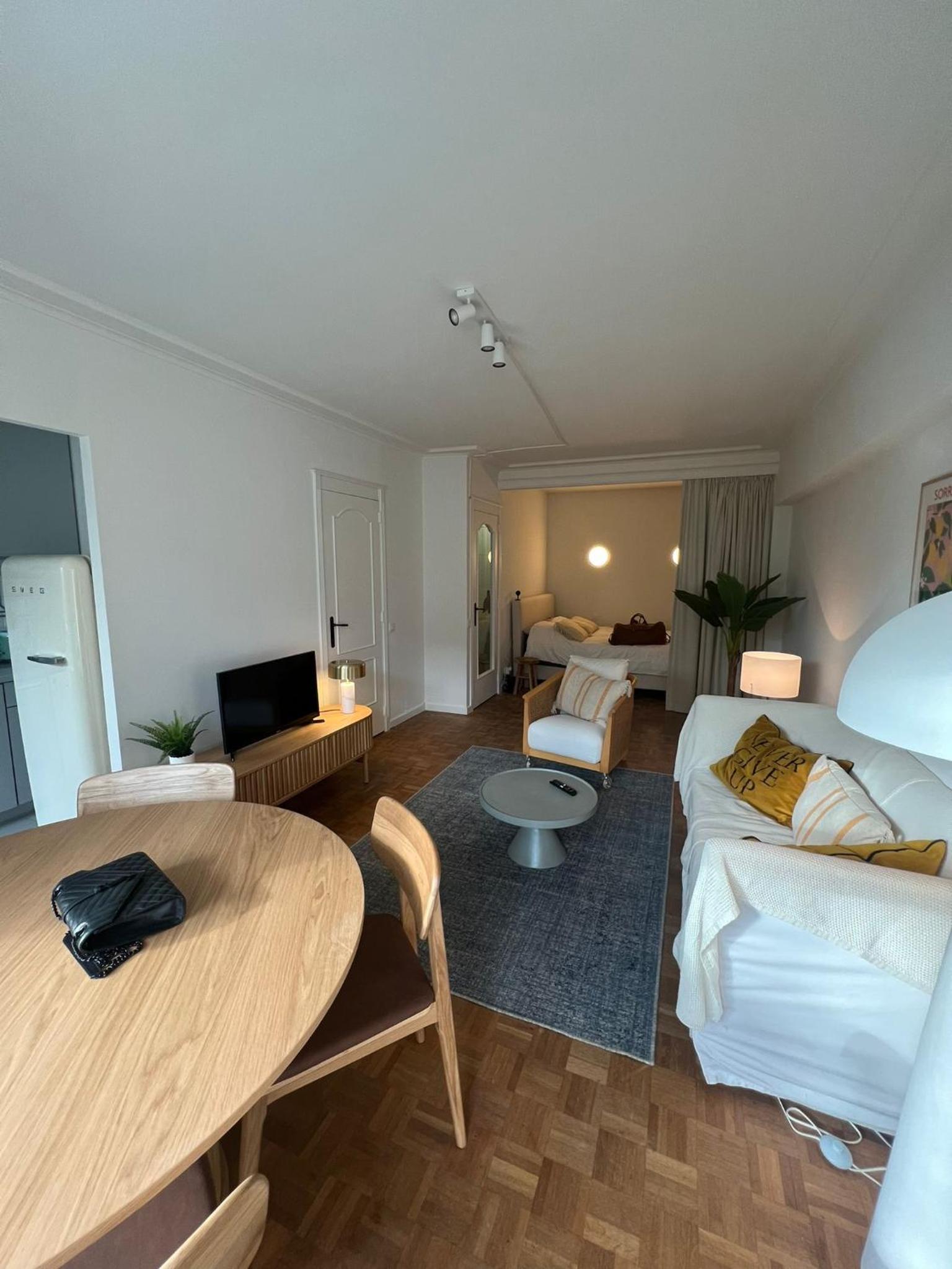 Beautiful luxurious studio in the heart of the European quarter