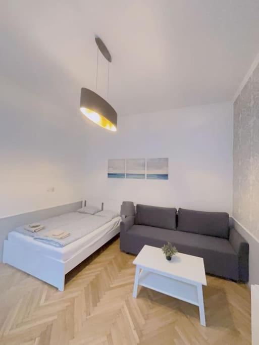 Quiet cabin in city center
