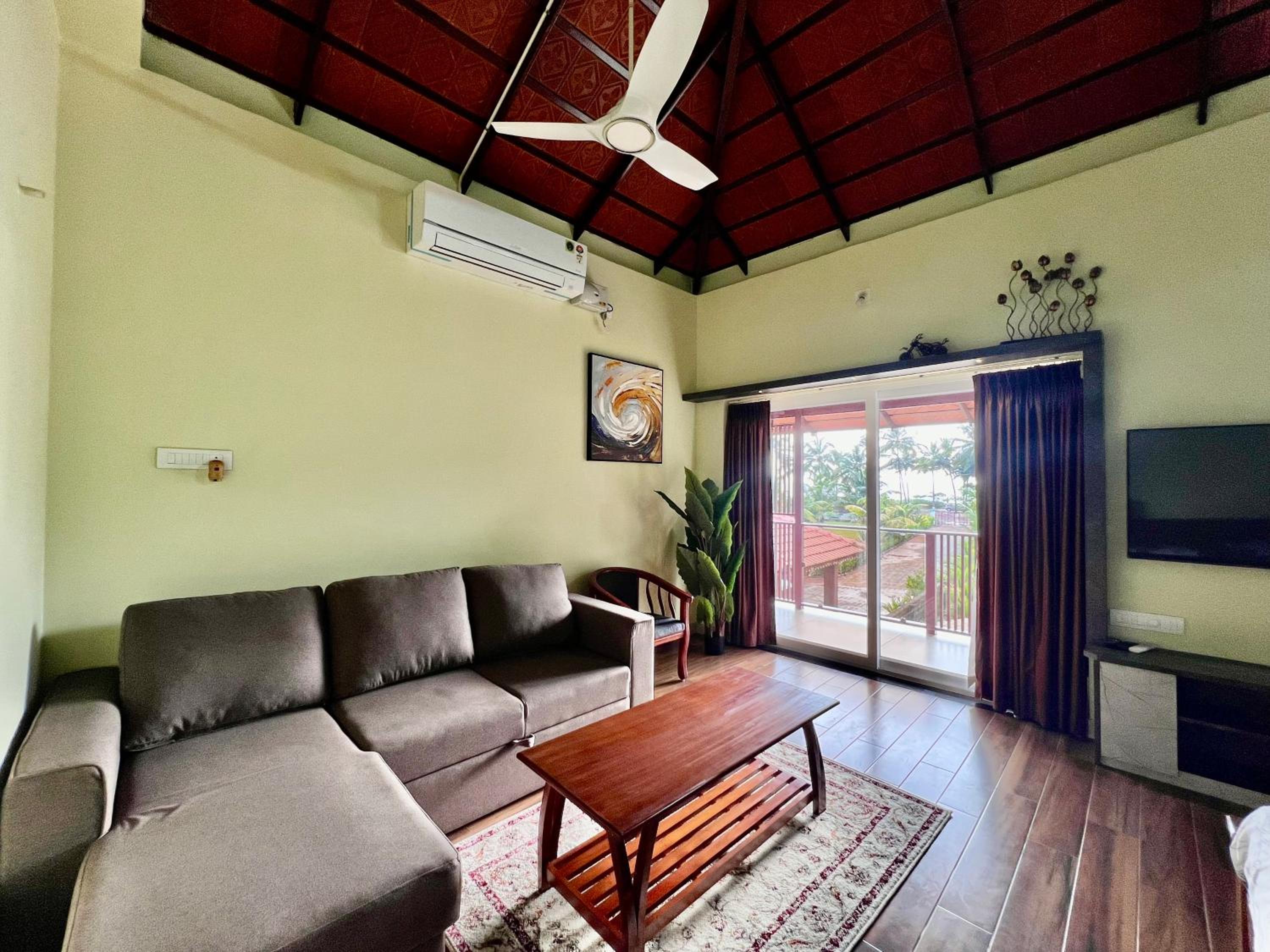 Karkera Beach Villa view 4