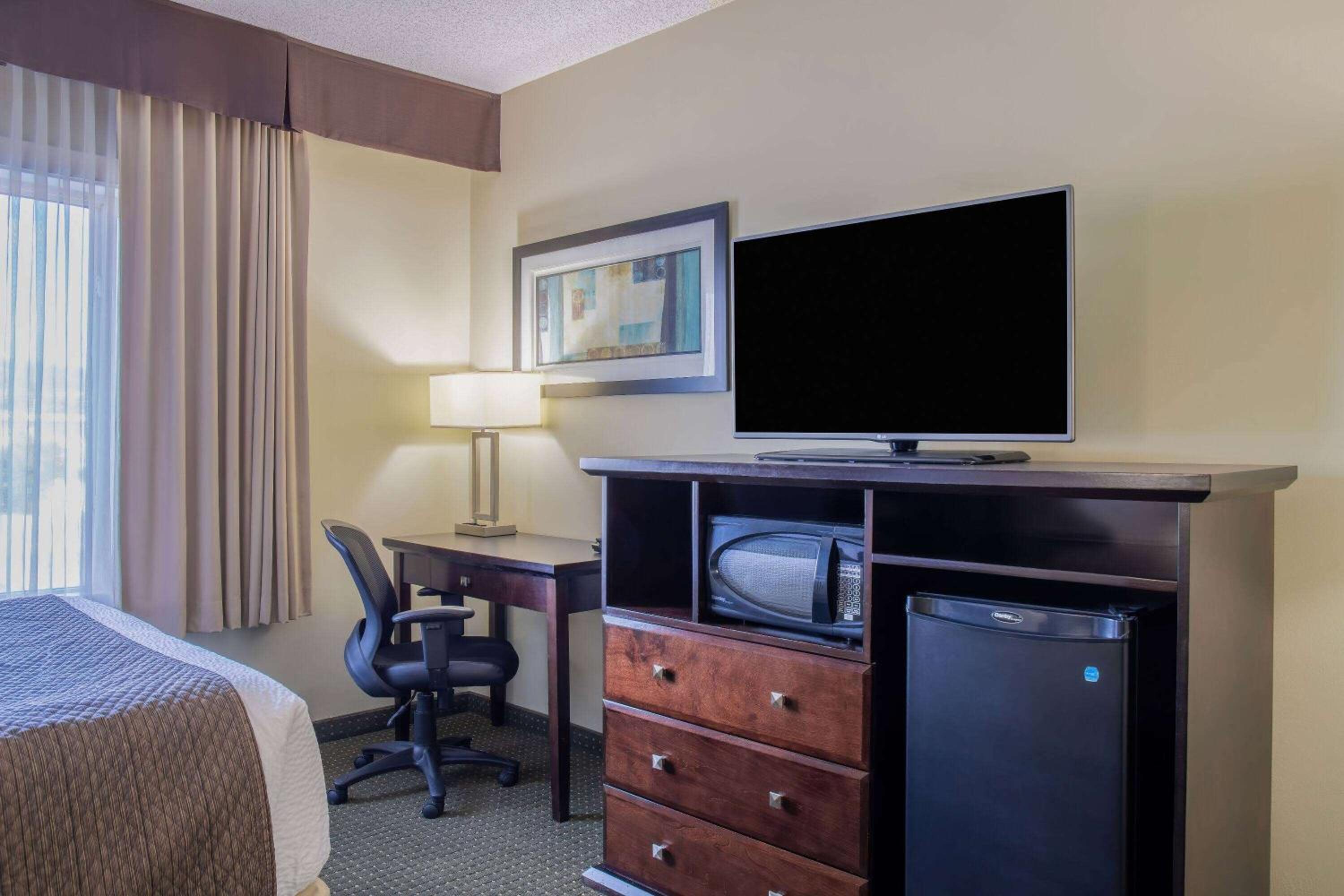Cranbrook Vacations - Days Inn by Wyndham Cranbrook Conference Centre - Property Image 5