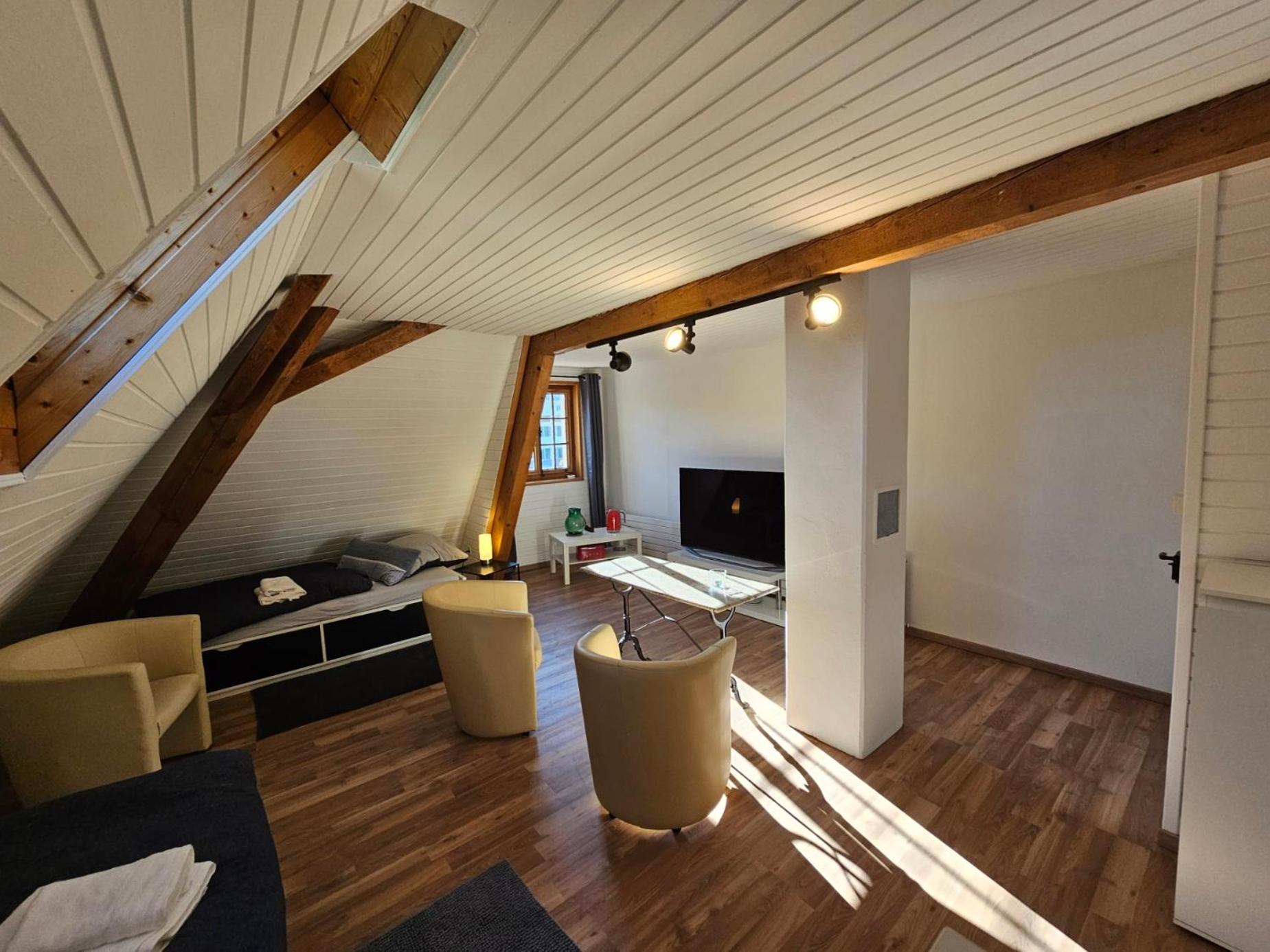 Gästezimmer Ihr Quartier Dachgeschoss Zimmer 7