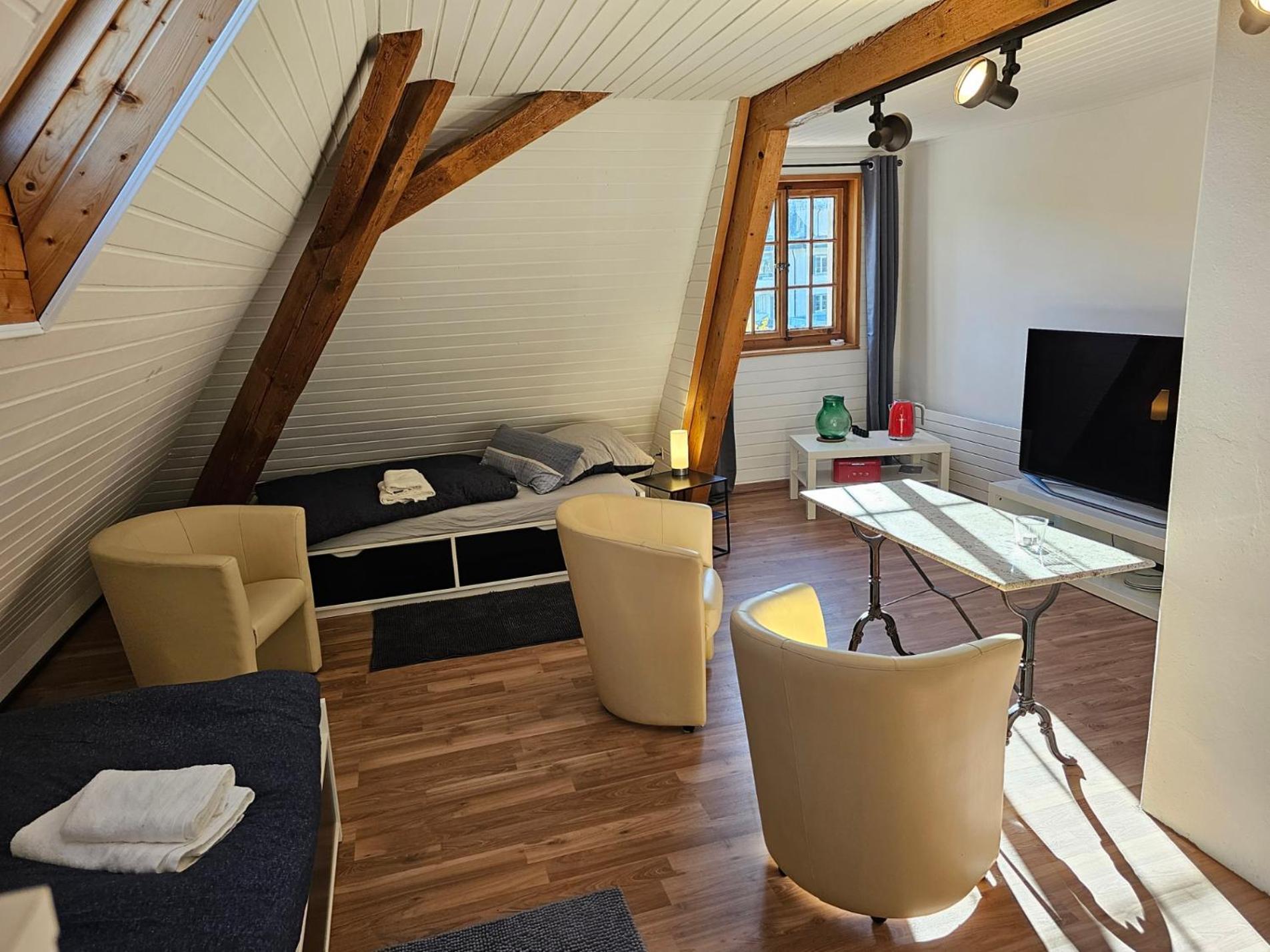 Gästezimmer Ihr Quartier Dachgeschoss Zimmer 7