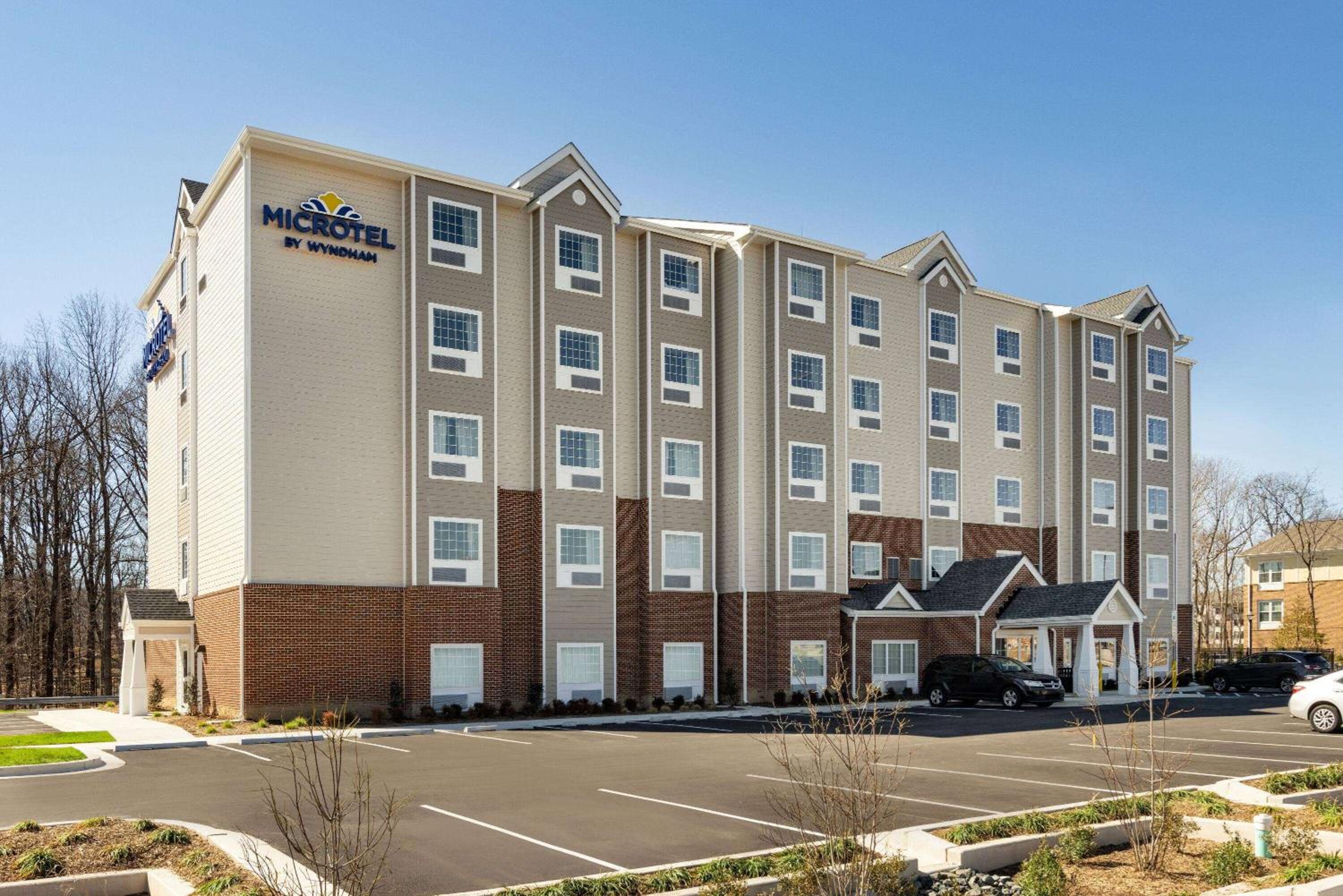 Hotel Microtel Inn & Suites by Wyndham Gambrills - Image 1