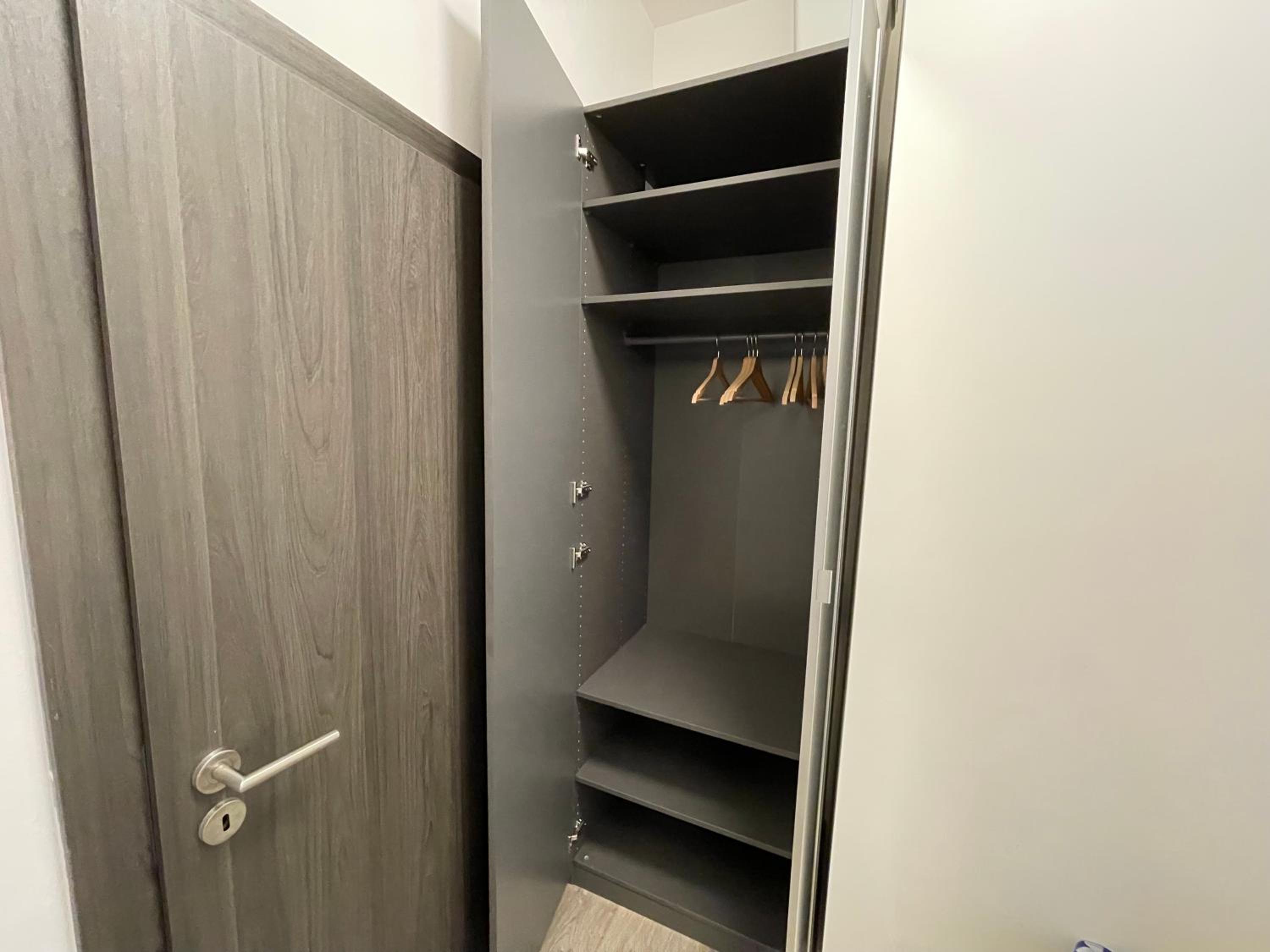 Apartment Golden Rose with 24H Checkin and Free Parking