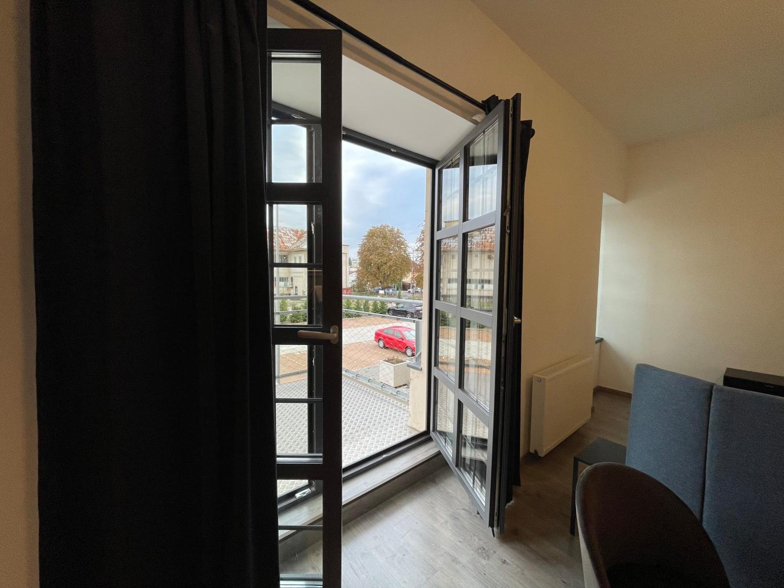Apartment Golden Rose with 24H Checkin and Free Parking