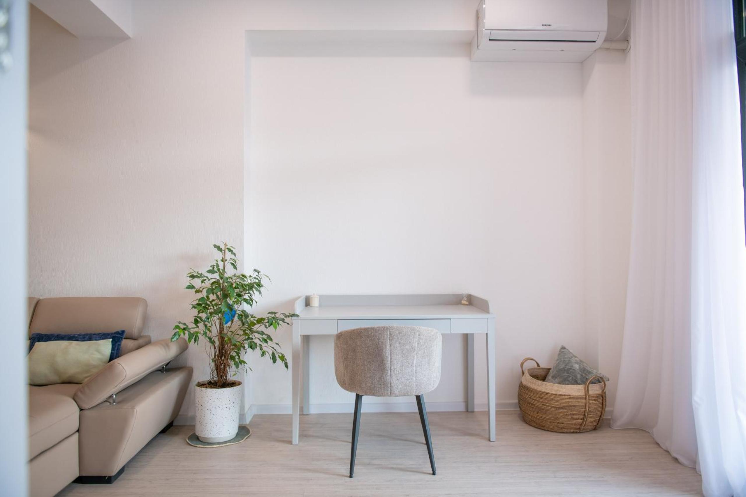 Workfriendly and Spacious