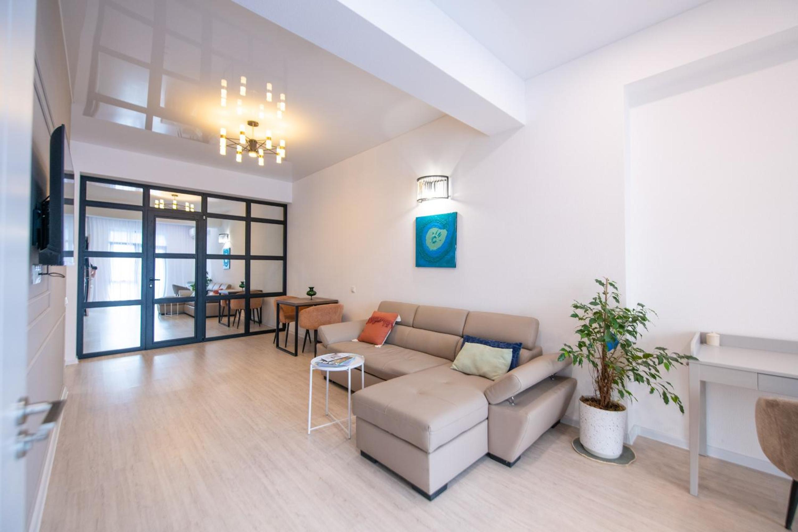Workfriendly and Spacious