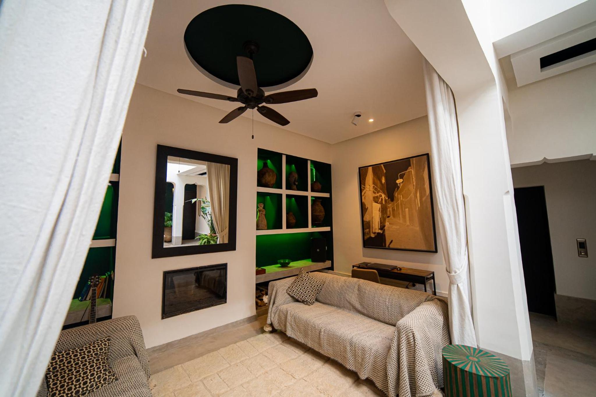 lounge