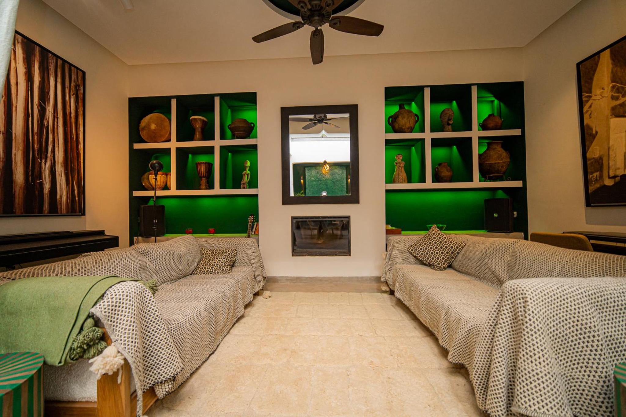 lounge