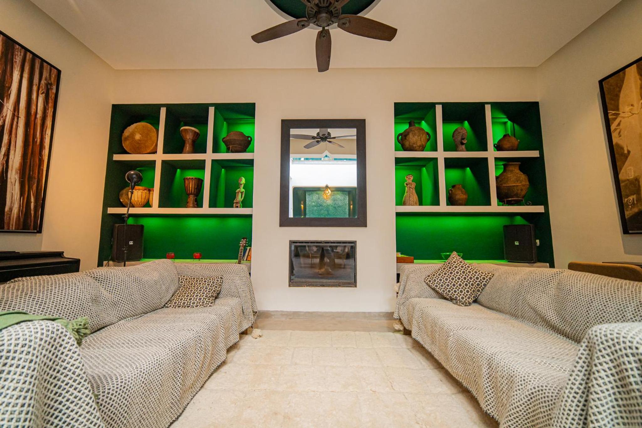 lounge