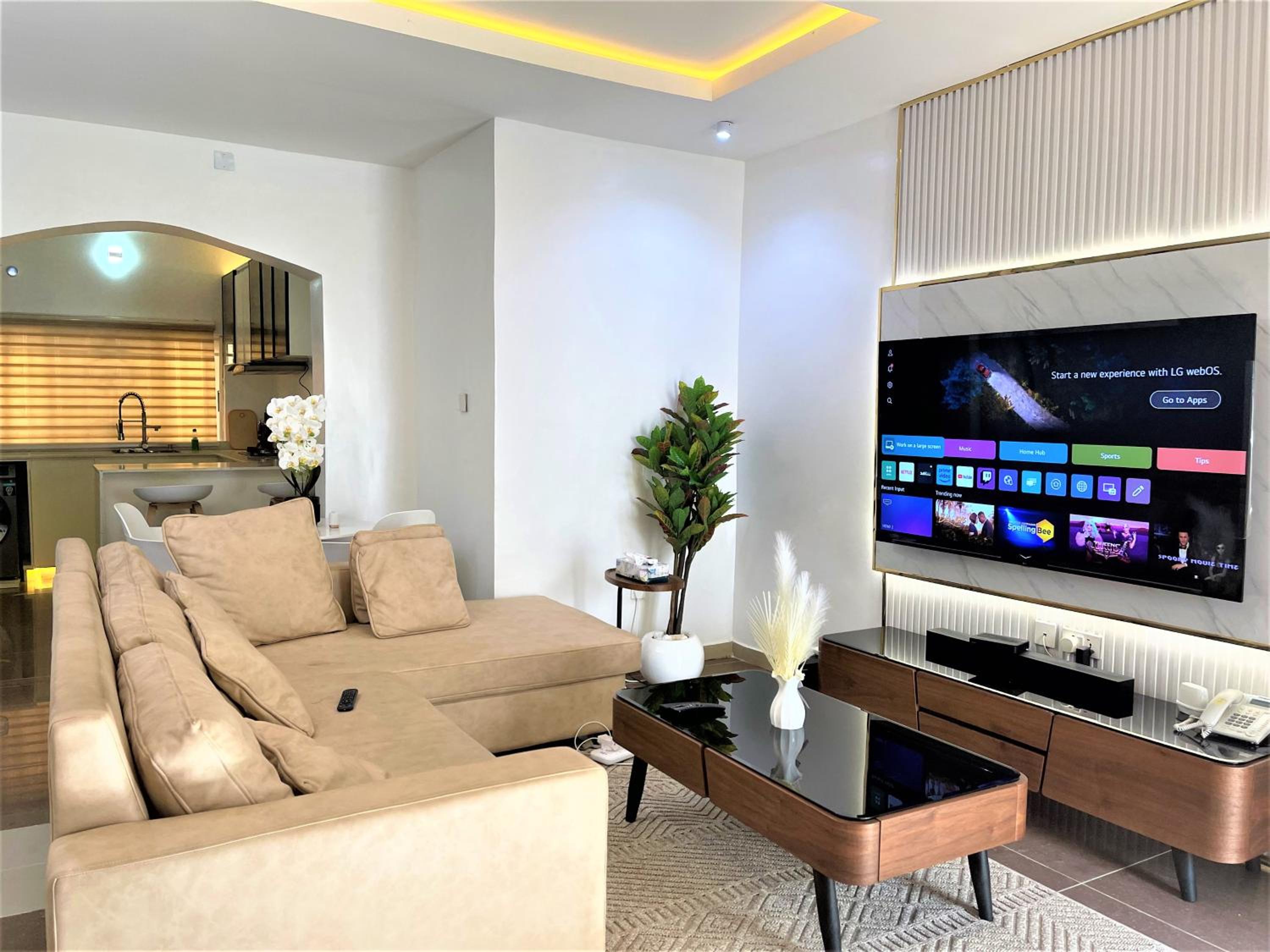 Imperio Apartments view 5