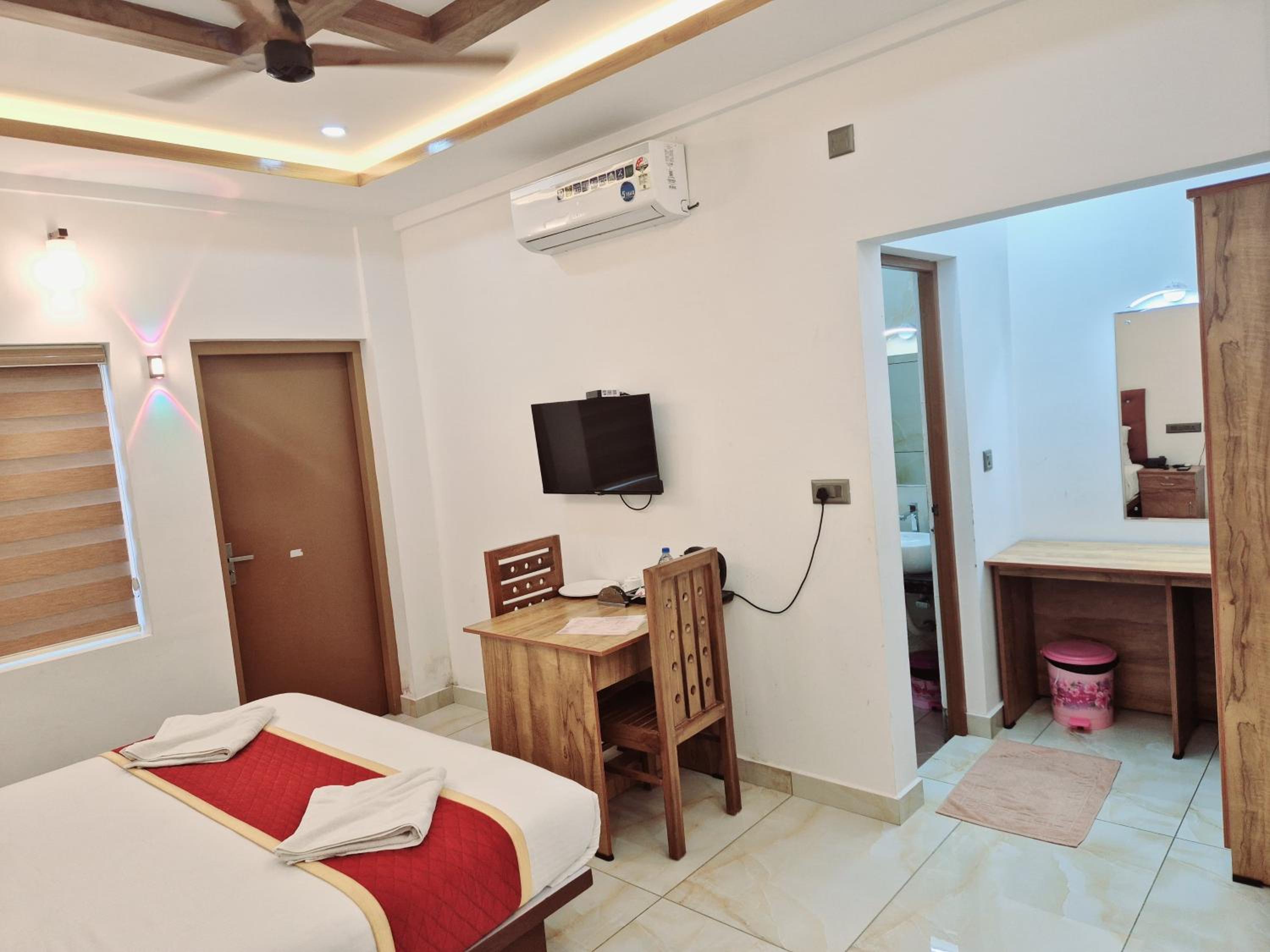 MARINA SUITES AIRPORT HOTEL view 2