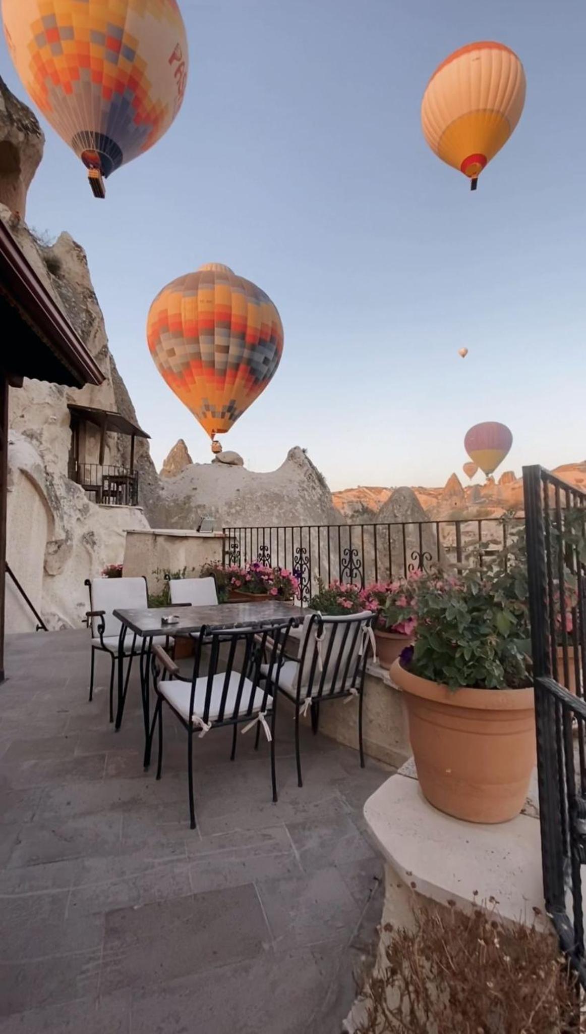 Castle Cave Hotel - Image 24