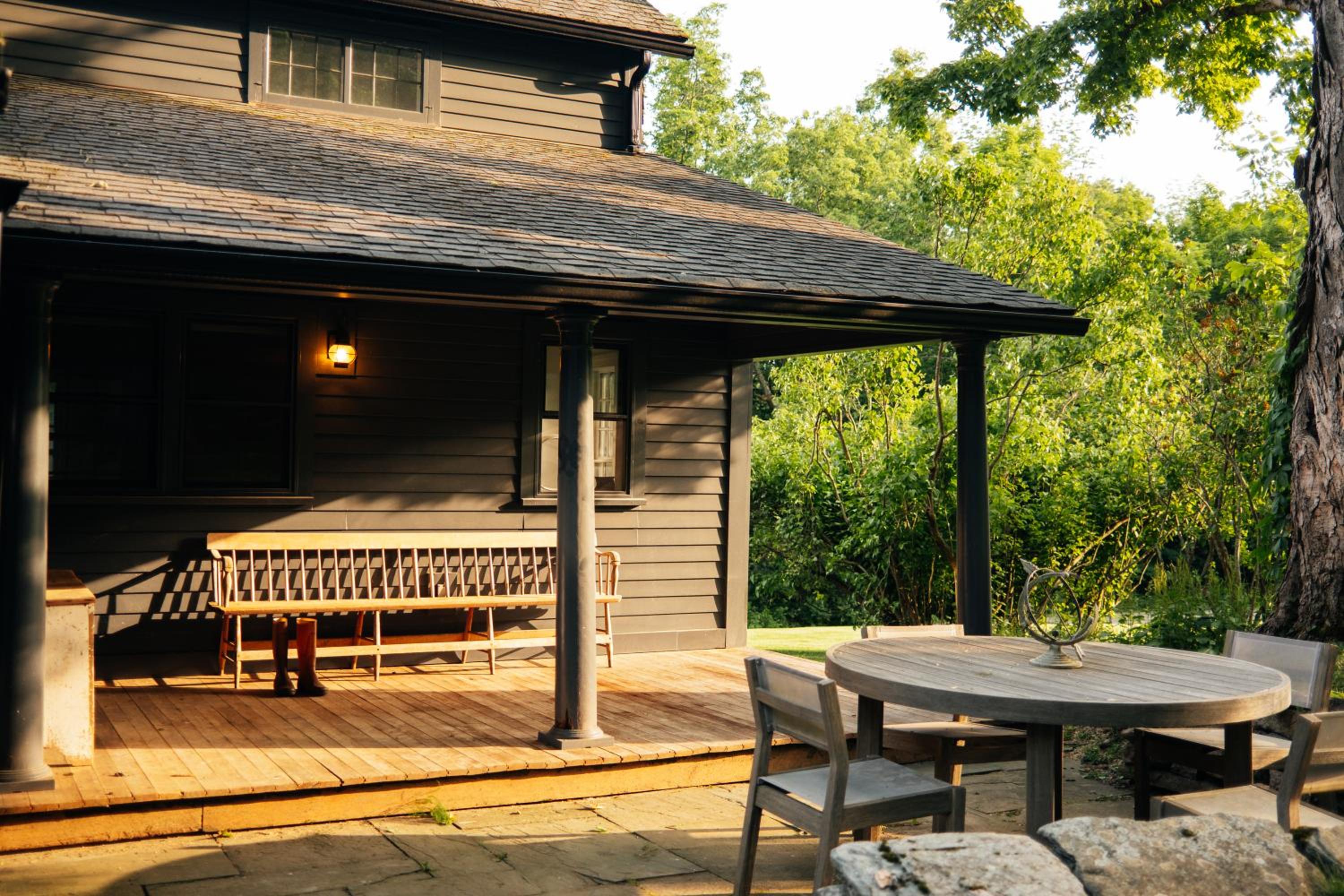 Stylish Rural Sanctuary Perfect for Every Season! view 2