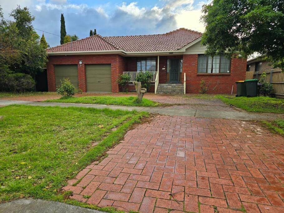 Serene Escape in Altona Meadows