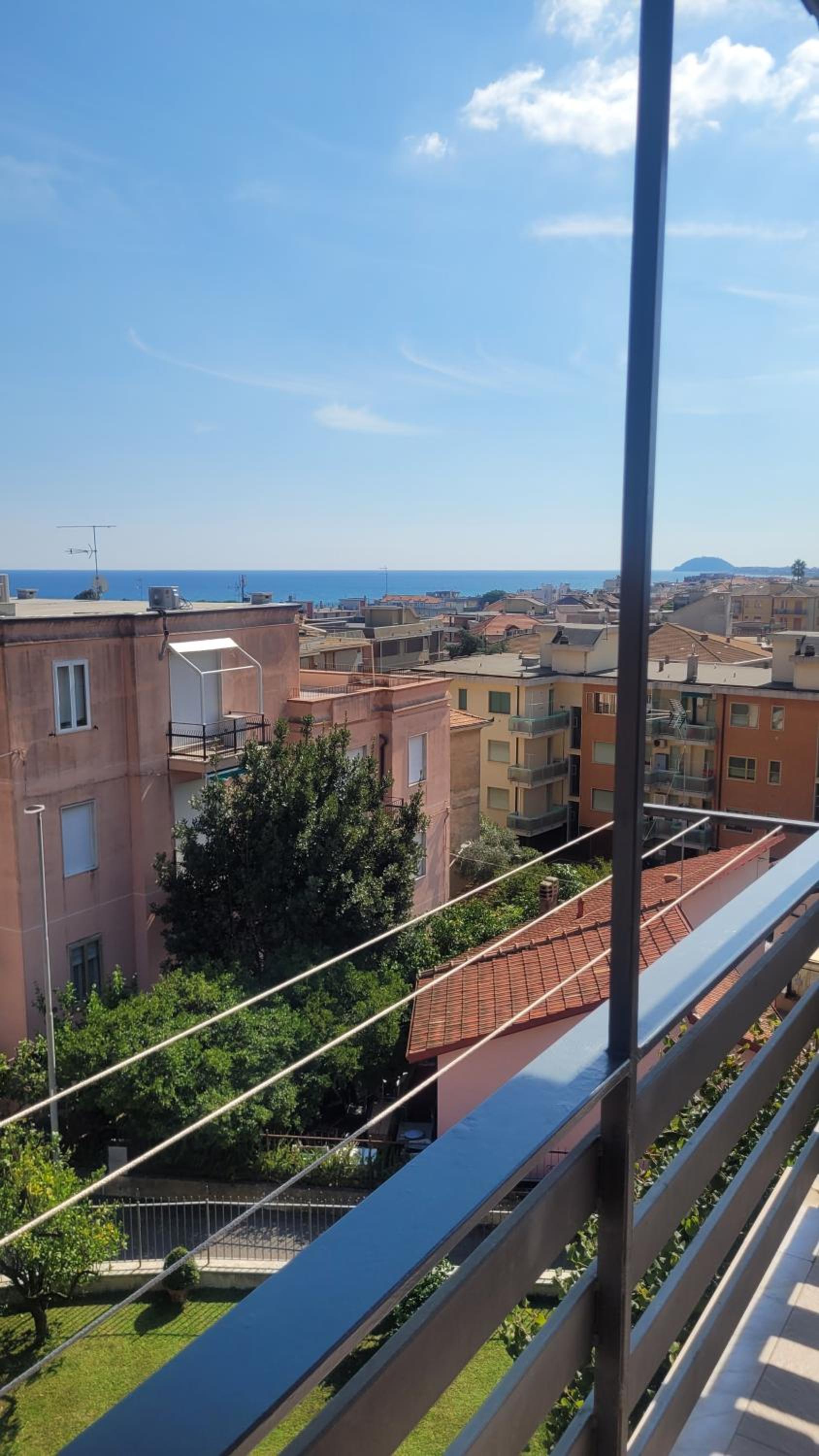 Solemare a 300 mt dalla spiaggia