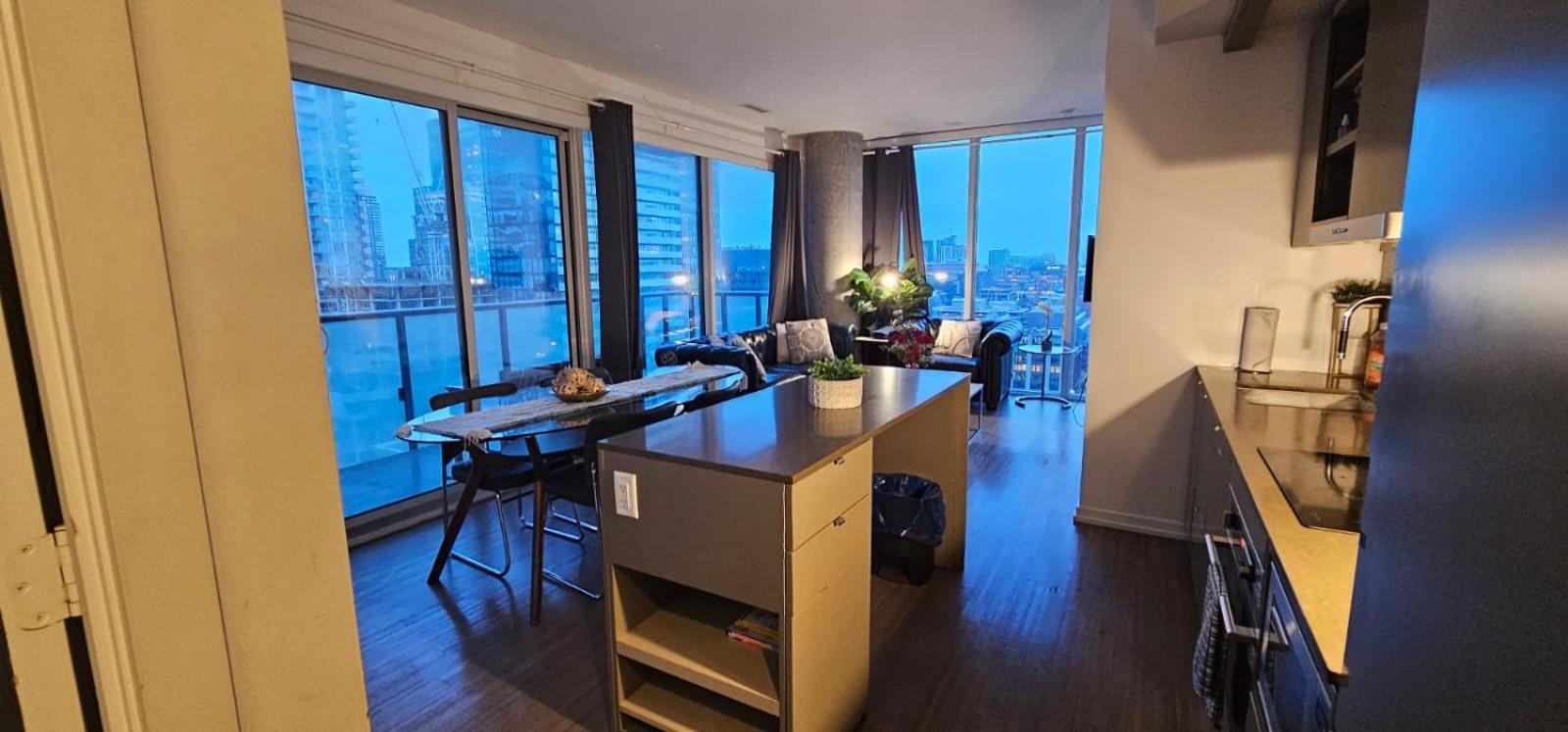 Blue Jays CN Tower Suite
