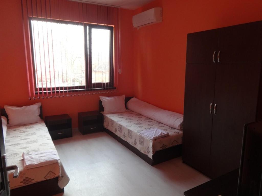 Guest House Karaulanov