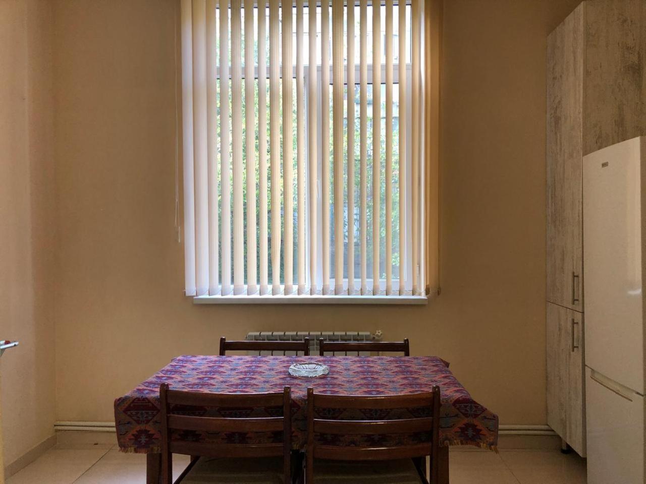 Jaz music style apt in Yerevan