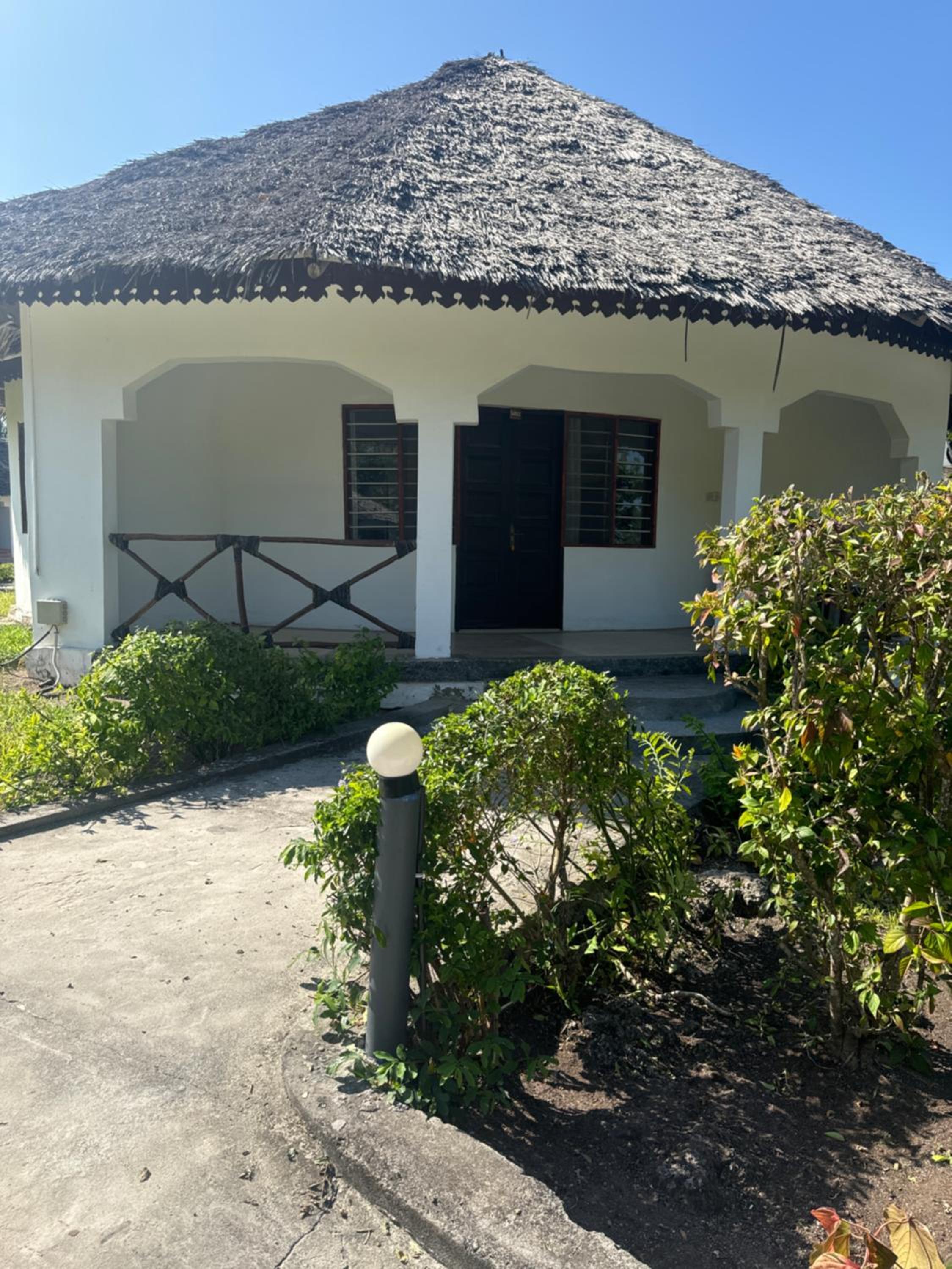 Zanzinite Beach Spa Hotel view 5