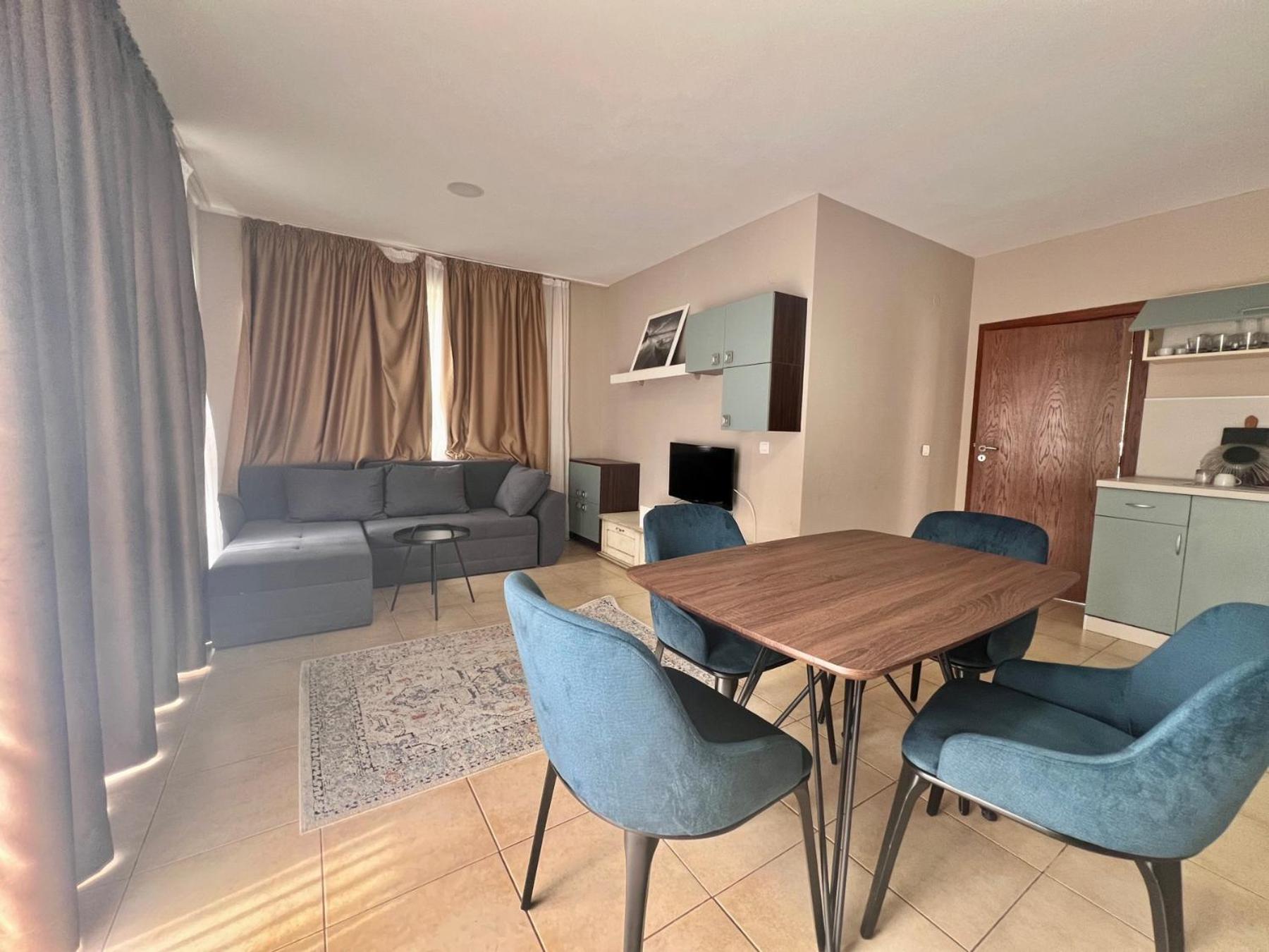 Kiara Apartments