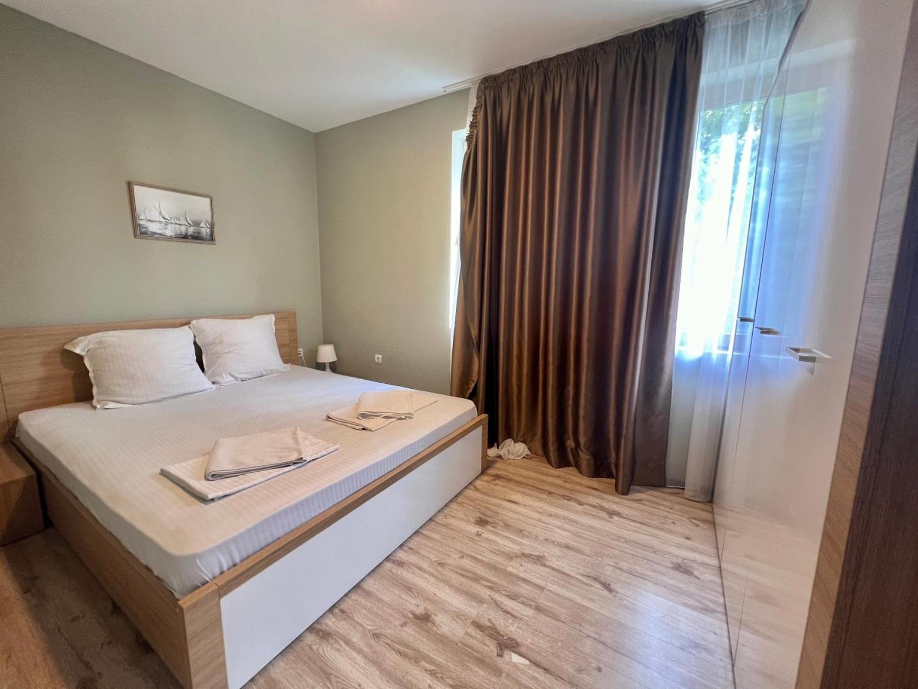 Kiara Apartments