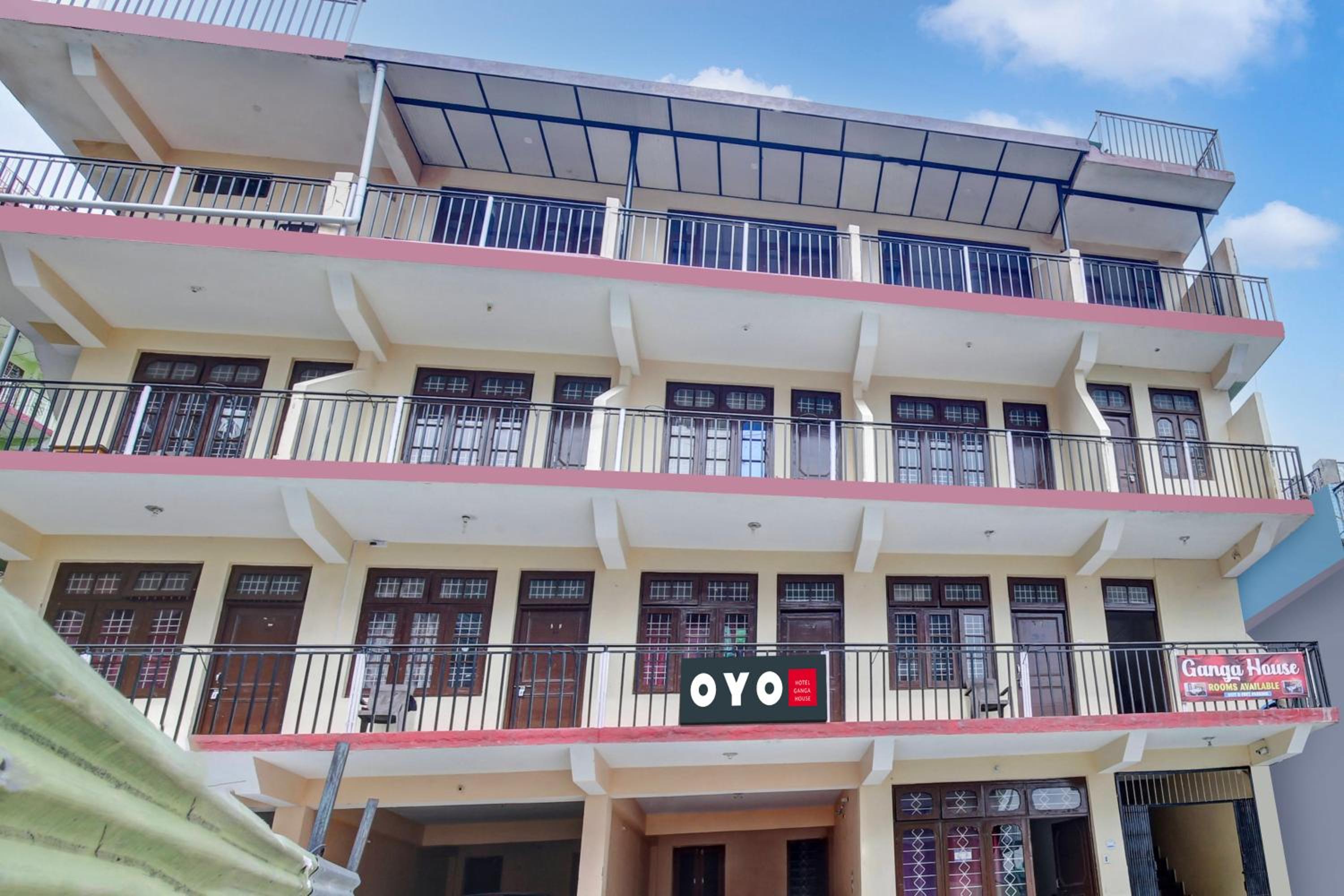 Hotel O Ganga House