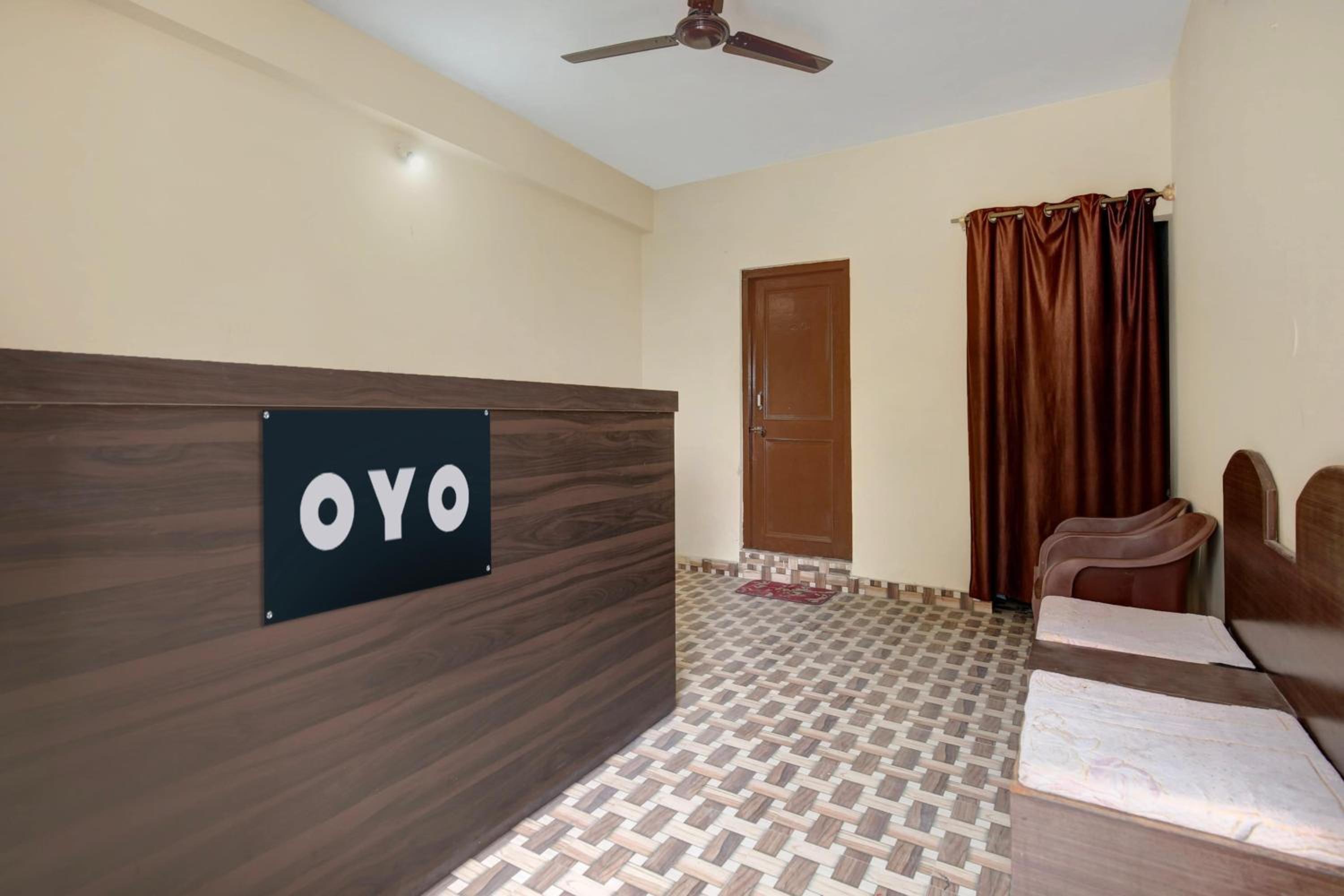 Hotel O Ganga House