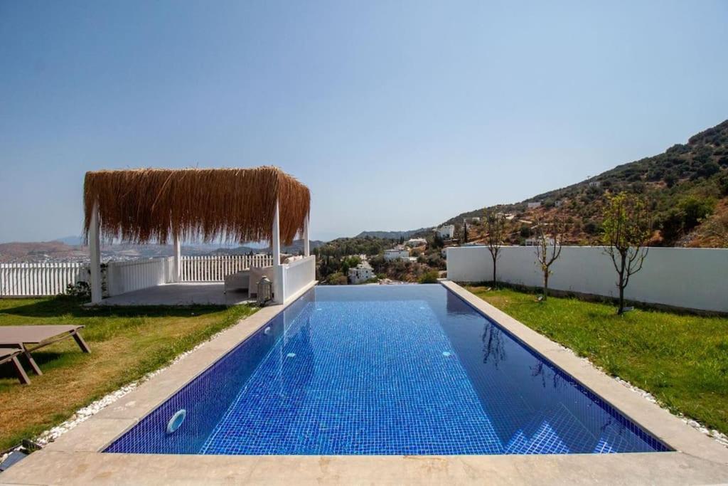 Villa YAKA