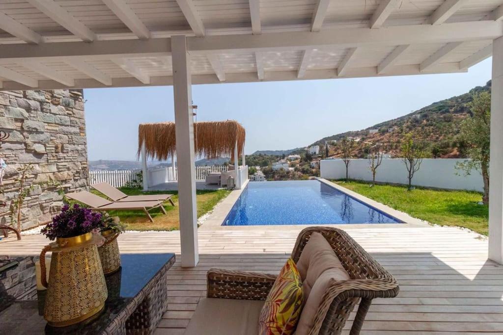 Villa YAKA