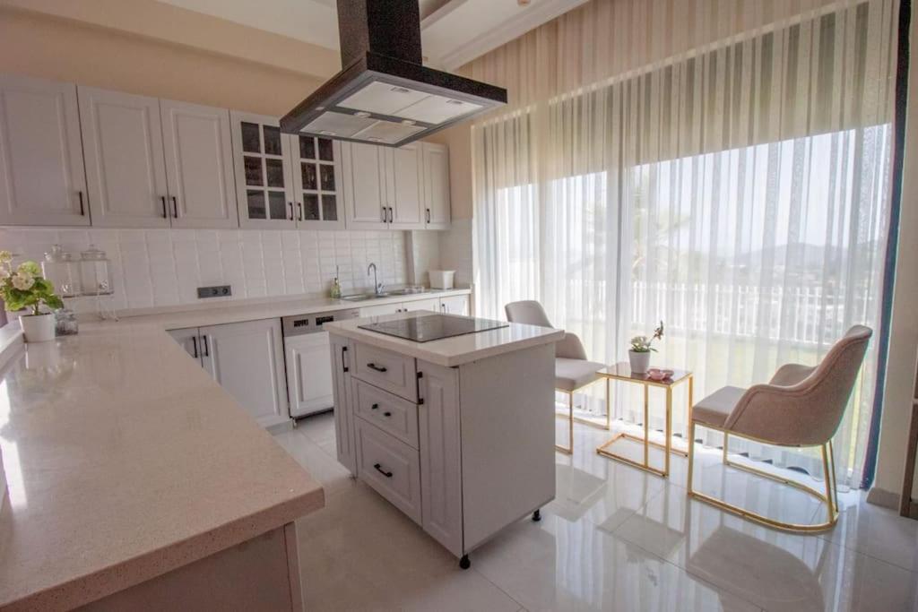 Villa YAKA