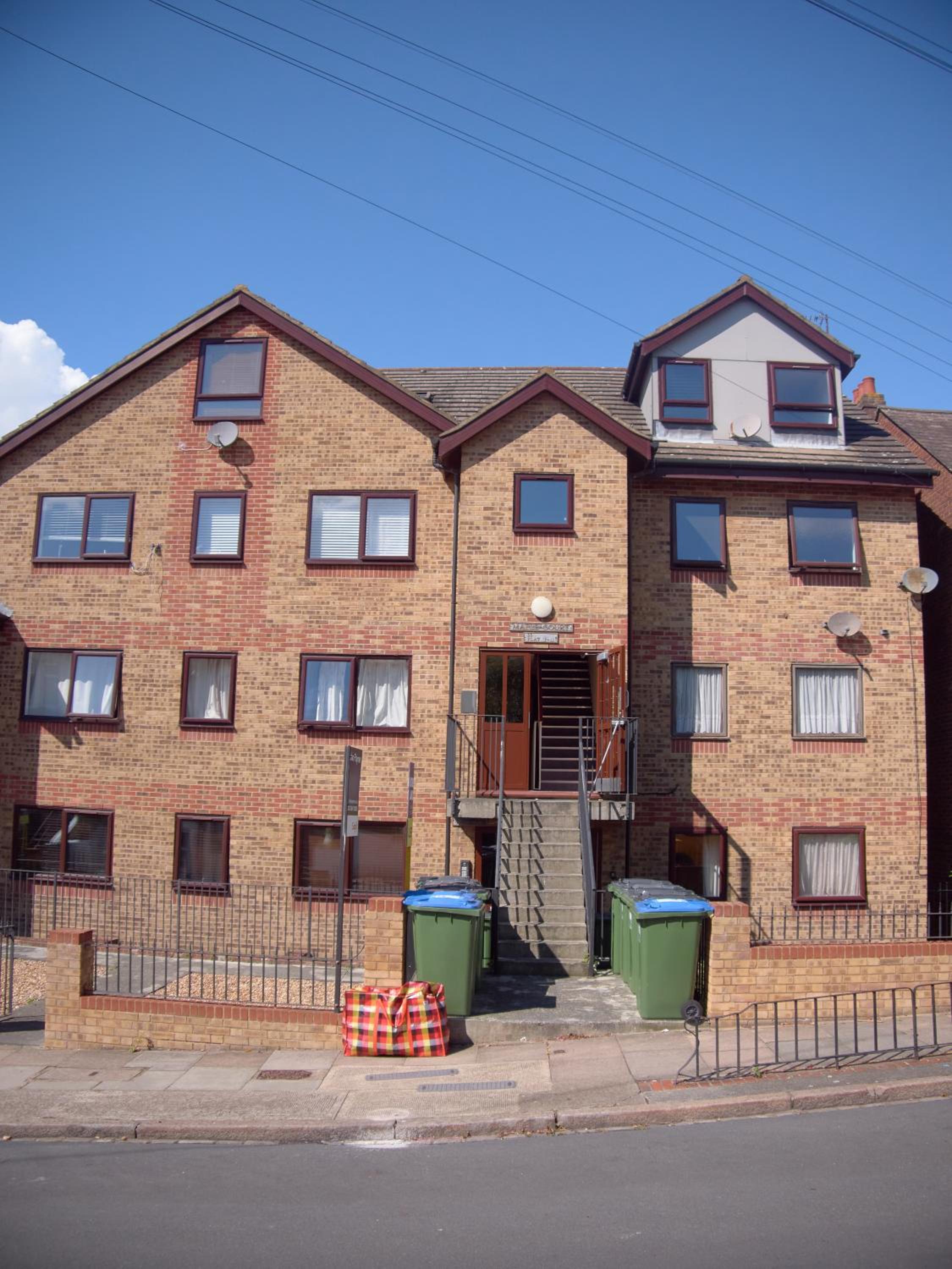 VRY Woolwich - cosy property with stunning views of London view 2