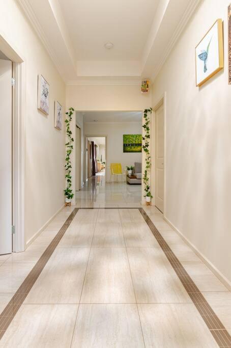 Morden Elegant 4 Bedroom House