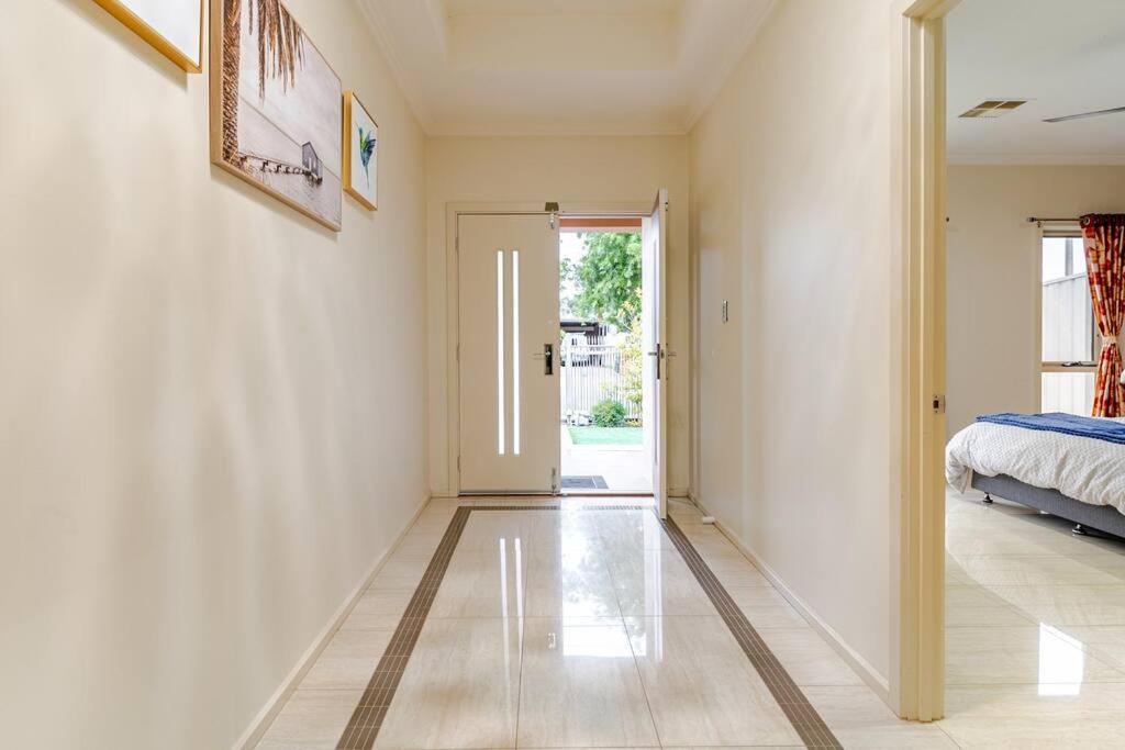 Morden Elegant 4 Bedroom House