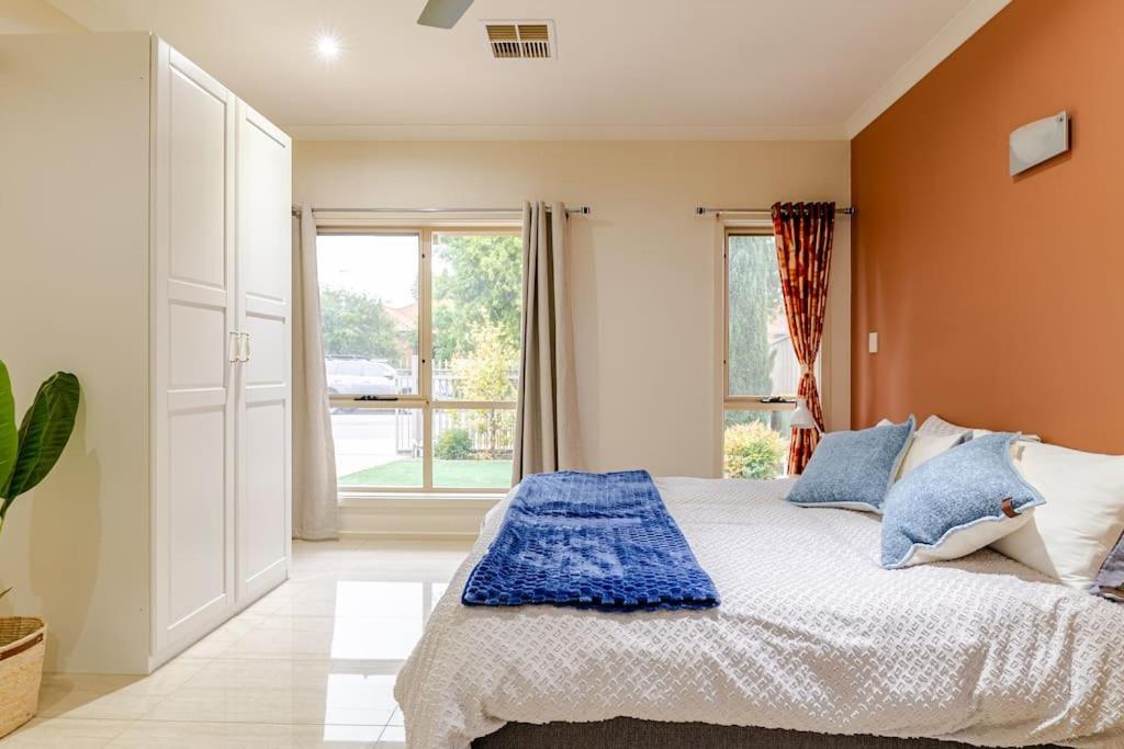 Morden Elegant 4 Bedroom House