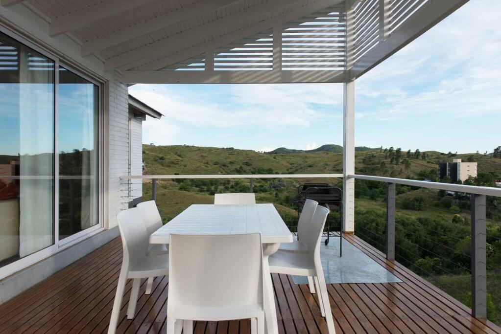 Dique Los Molinos Exclusiva casa vista al lago