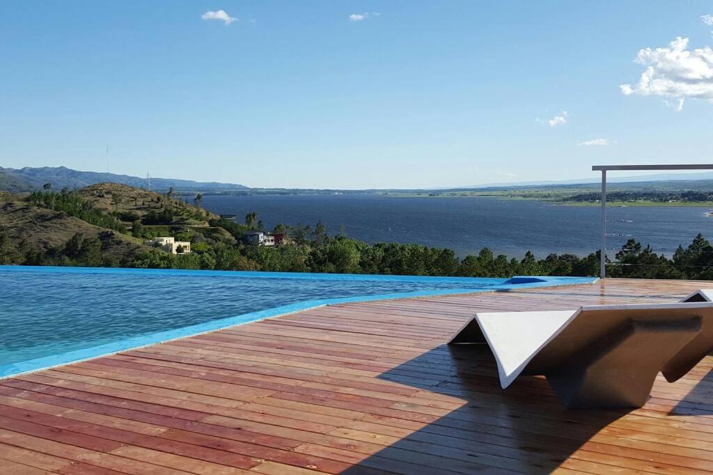 Dique Los Molinos Exclusiva casa vista al lago